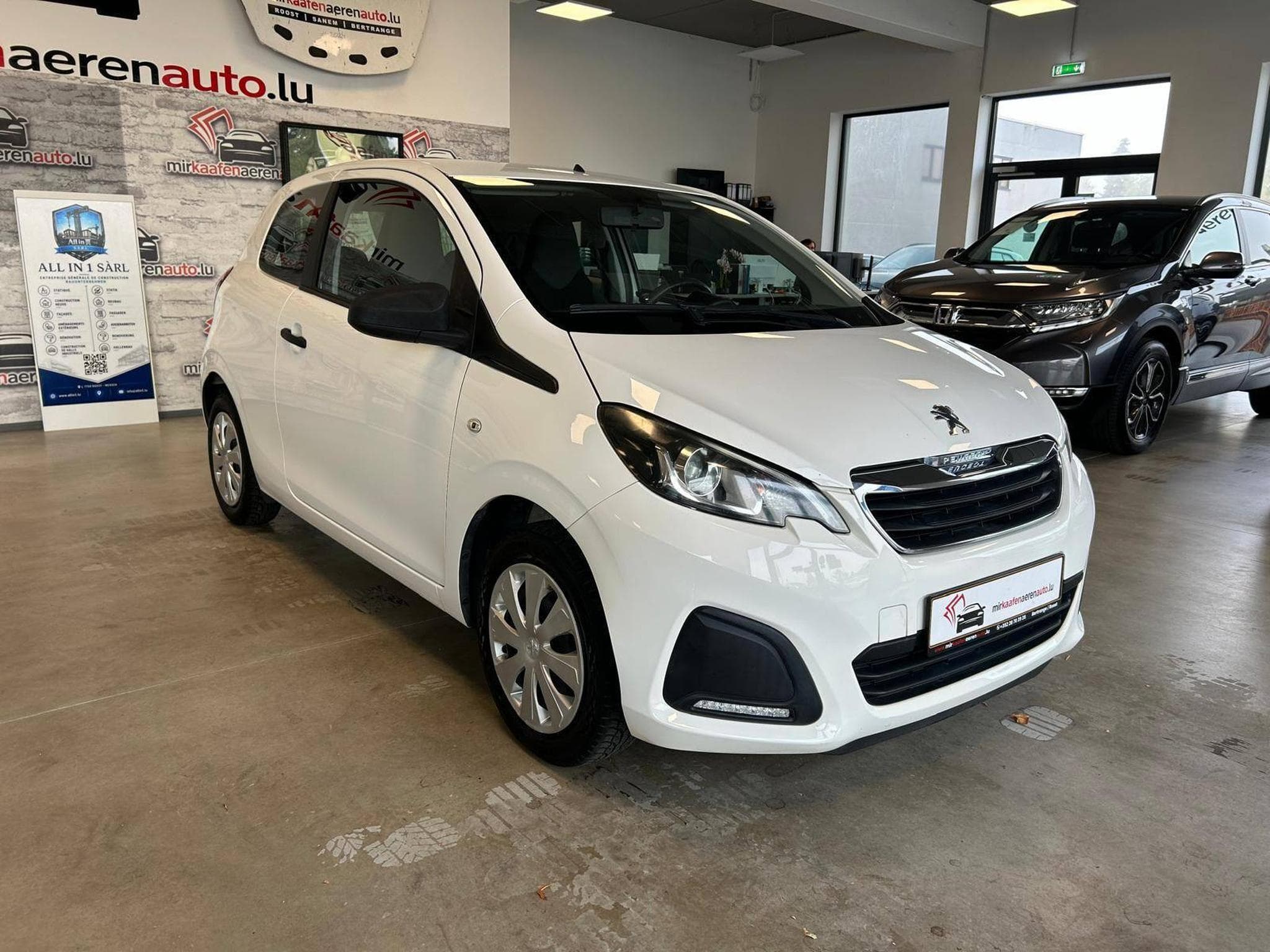 Peugeot 108 Access (2016) - Photo 2