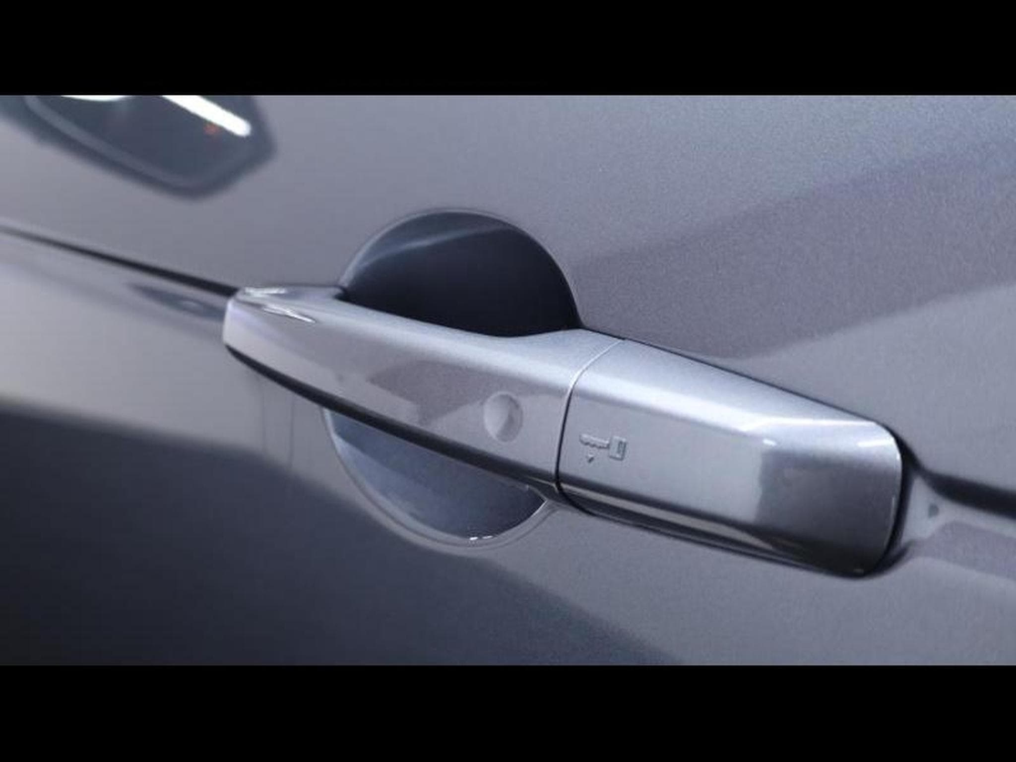 Land-Rover Discovery Sport P250 R-Dynamic HSE Auto (2023) - Photo 28