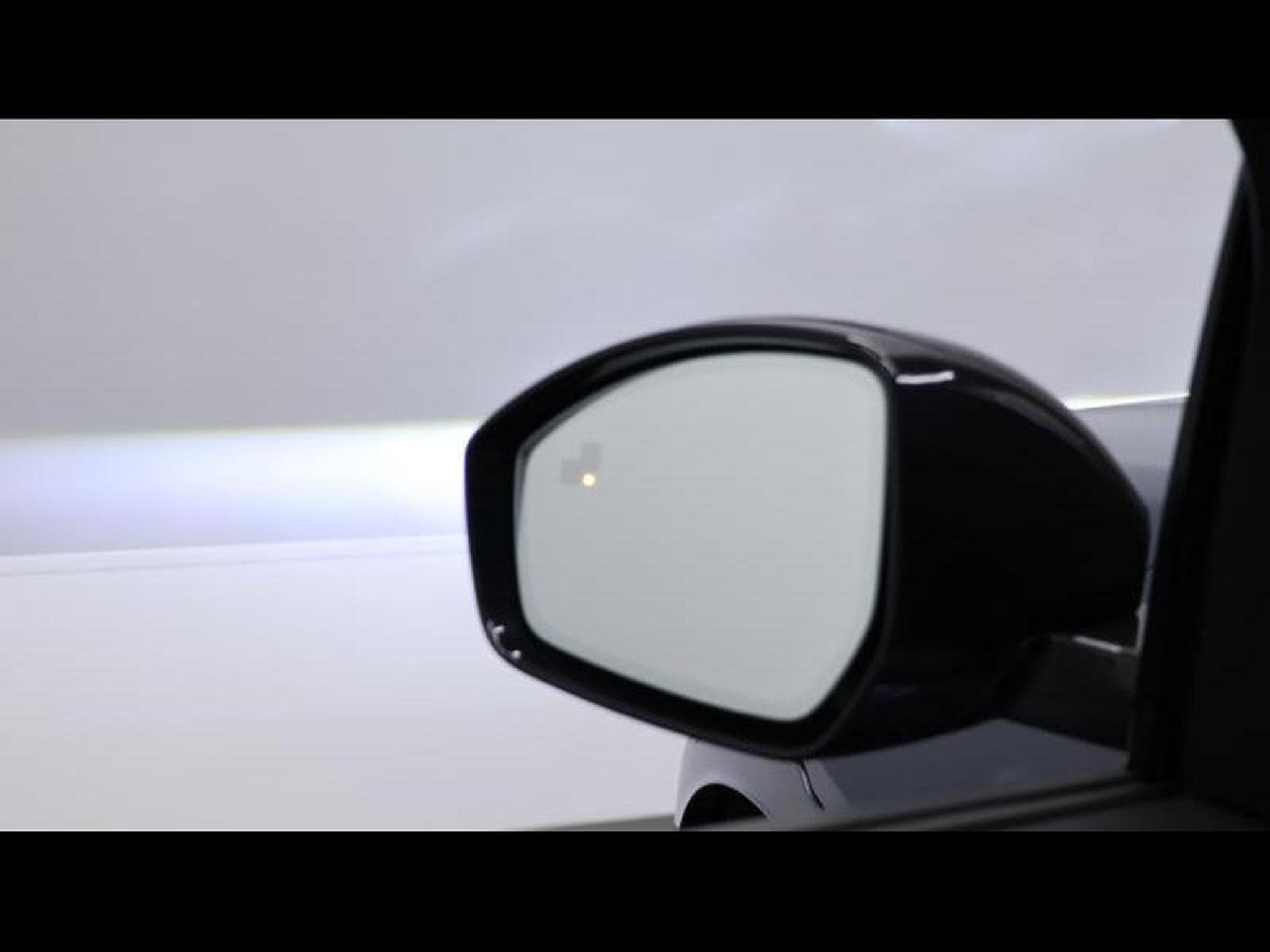 Land-Rover Discovery Sport P250 R-Dynamic HSE Auto (2023) - Photo 27