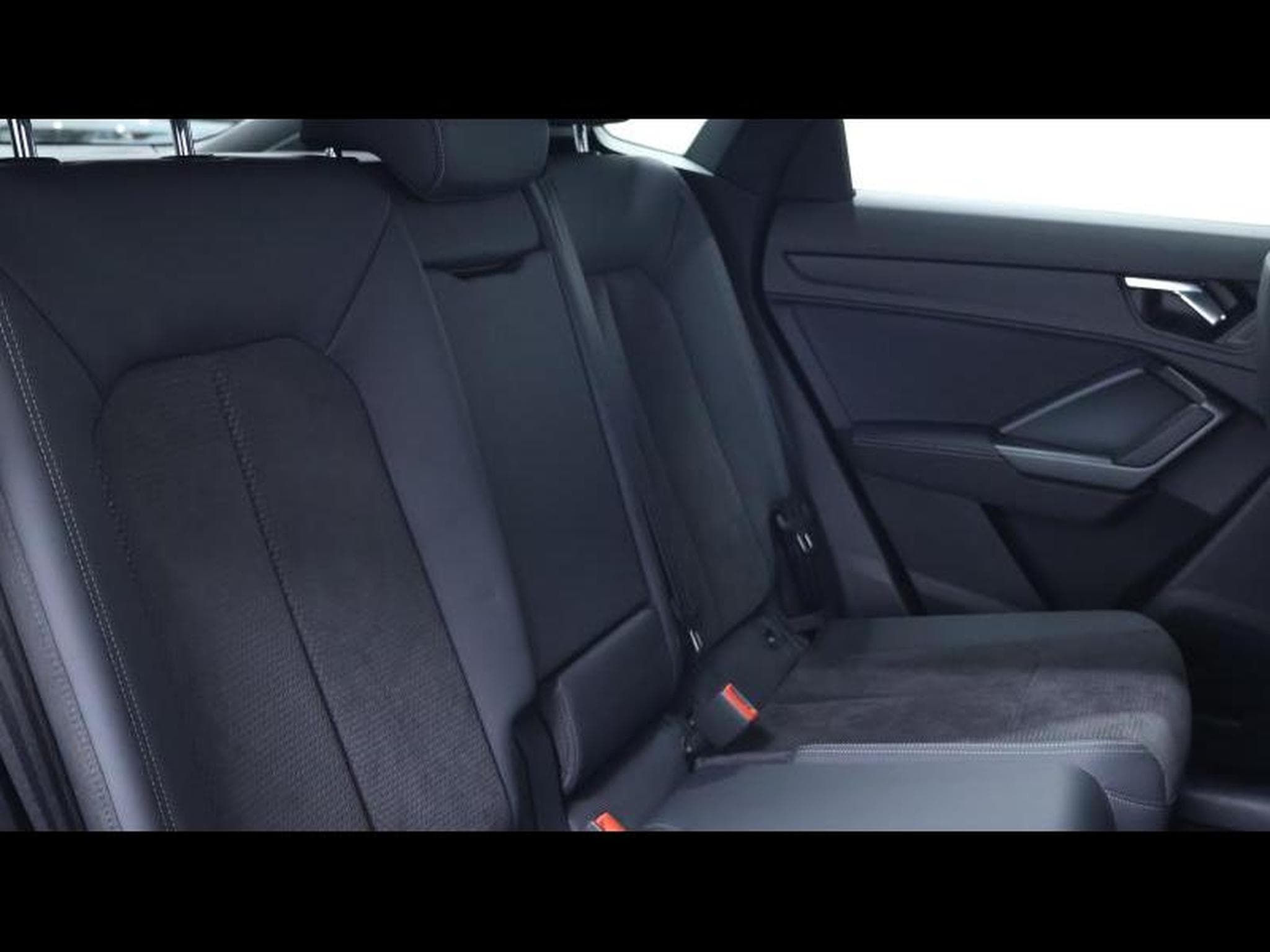 Audi Q3 45TFSI 245 S-Line S-tronic (2021) - Photo 15