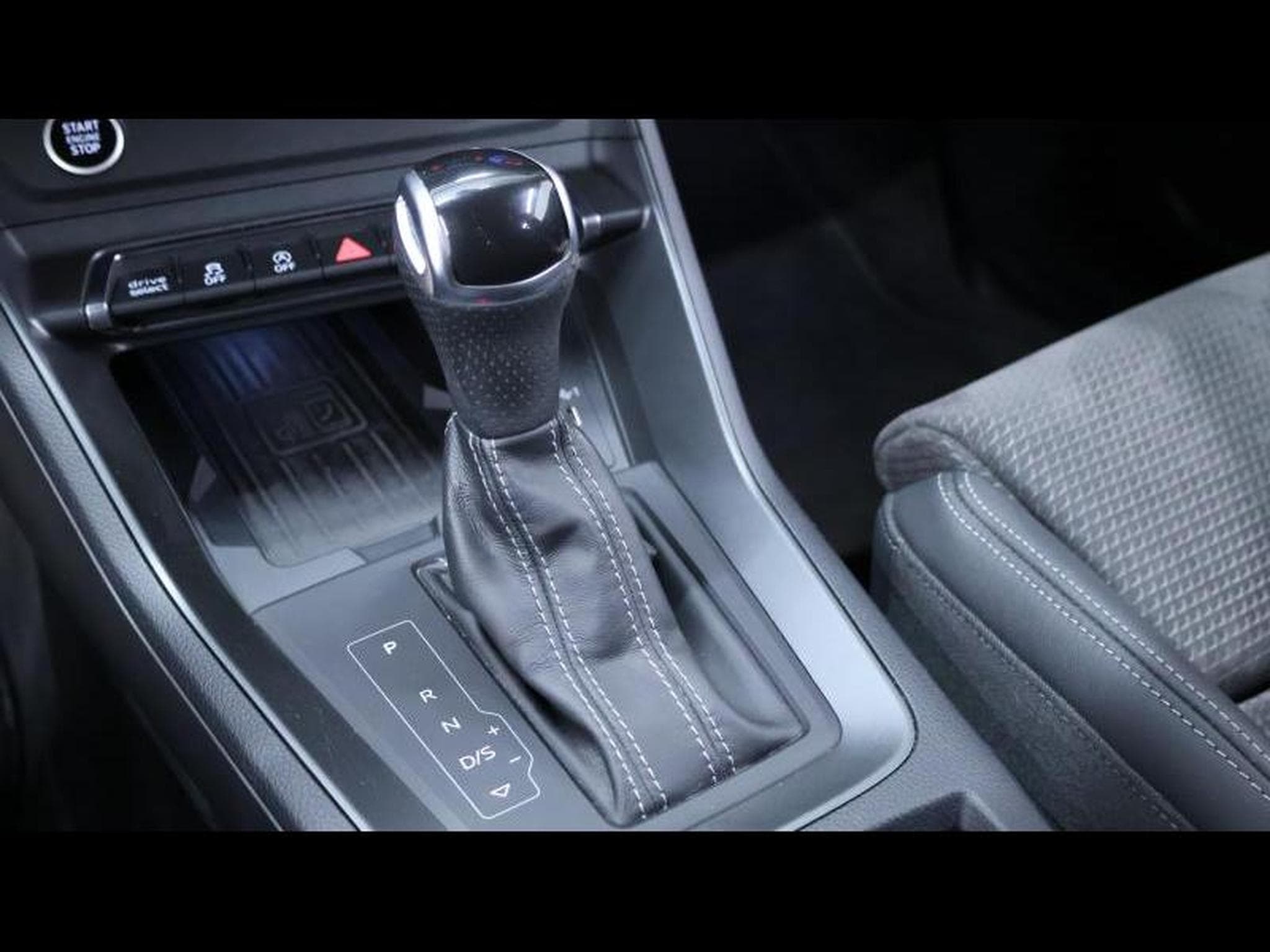 Audi Q3 45TFSI 245 S-Line S-tronic (2021) - Photo 21