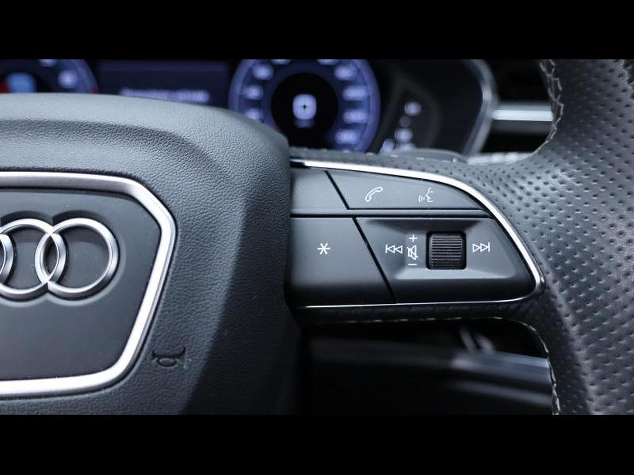 Audi Q3 45TFSI 245 S-Line S-tronic (2021) - Photo 19