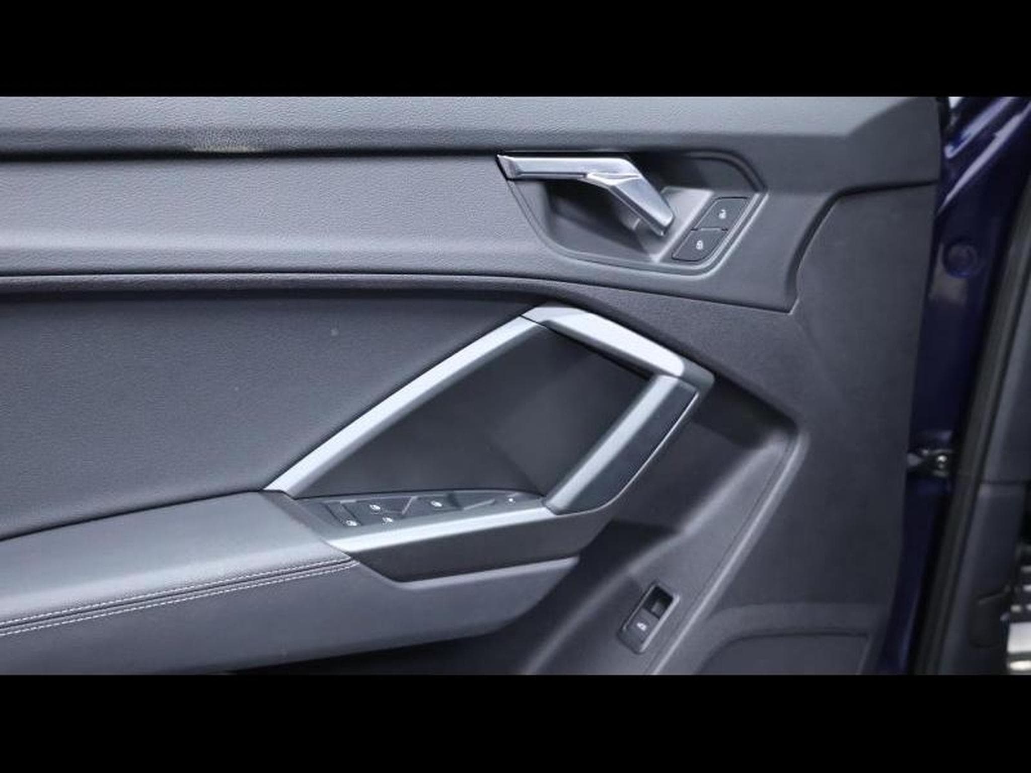 Audi Q3 45TFSI 245 S-Line S-tronic (2021) - Photo 26
