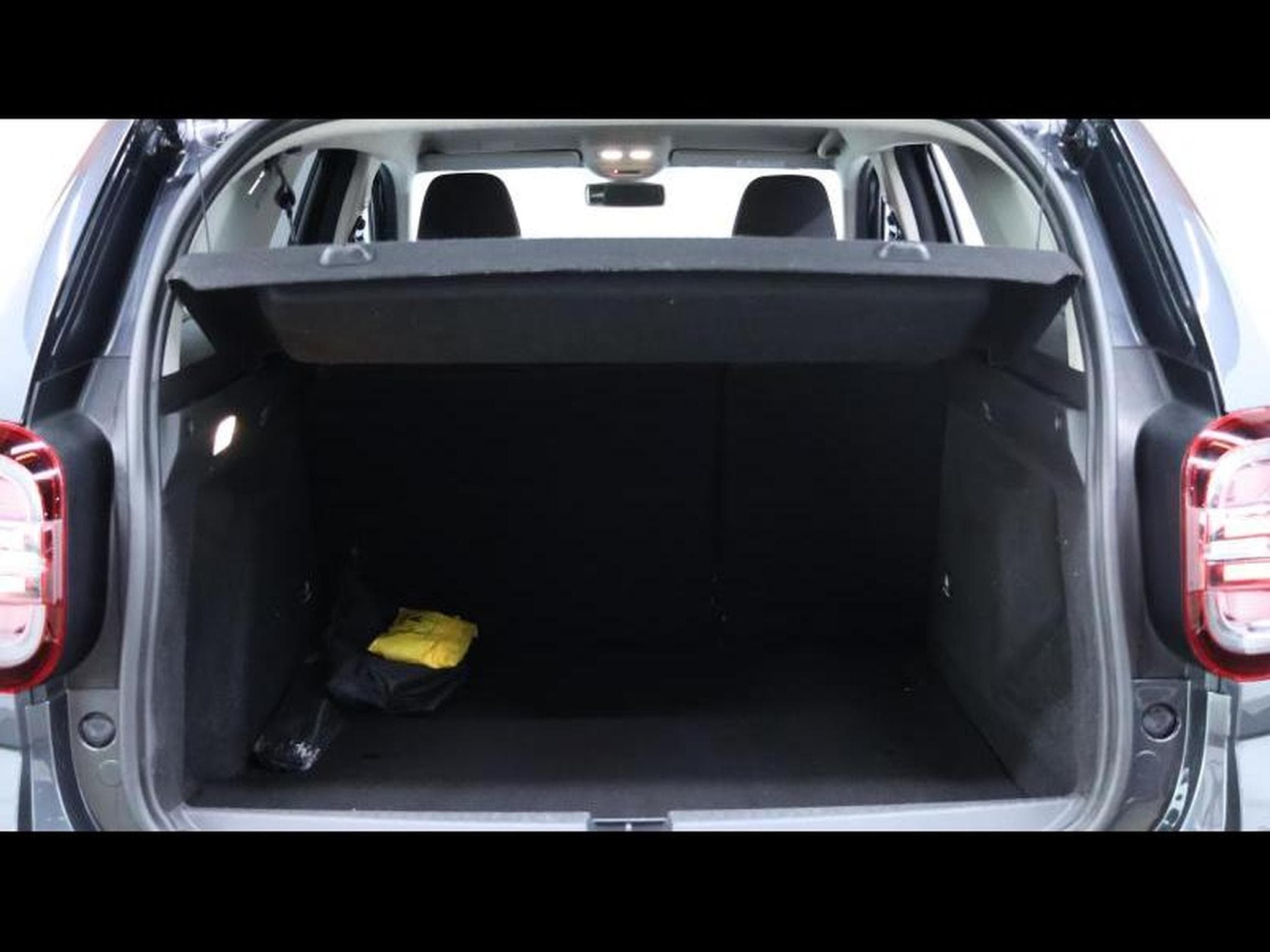 Dacia Duster 1.3 TCe 150 EDC Journey (2023) - Photo 8