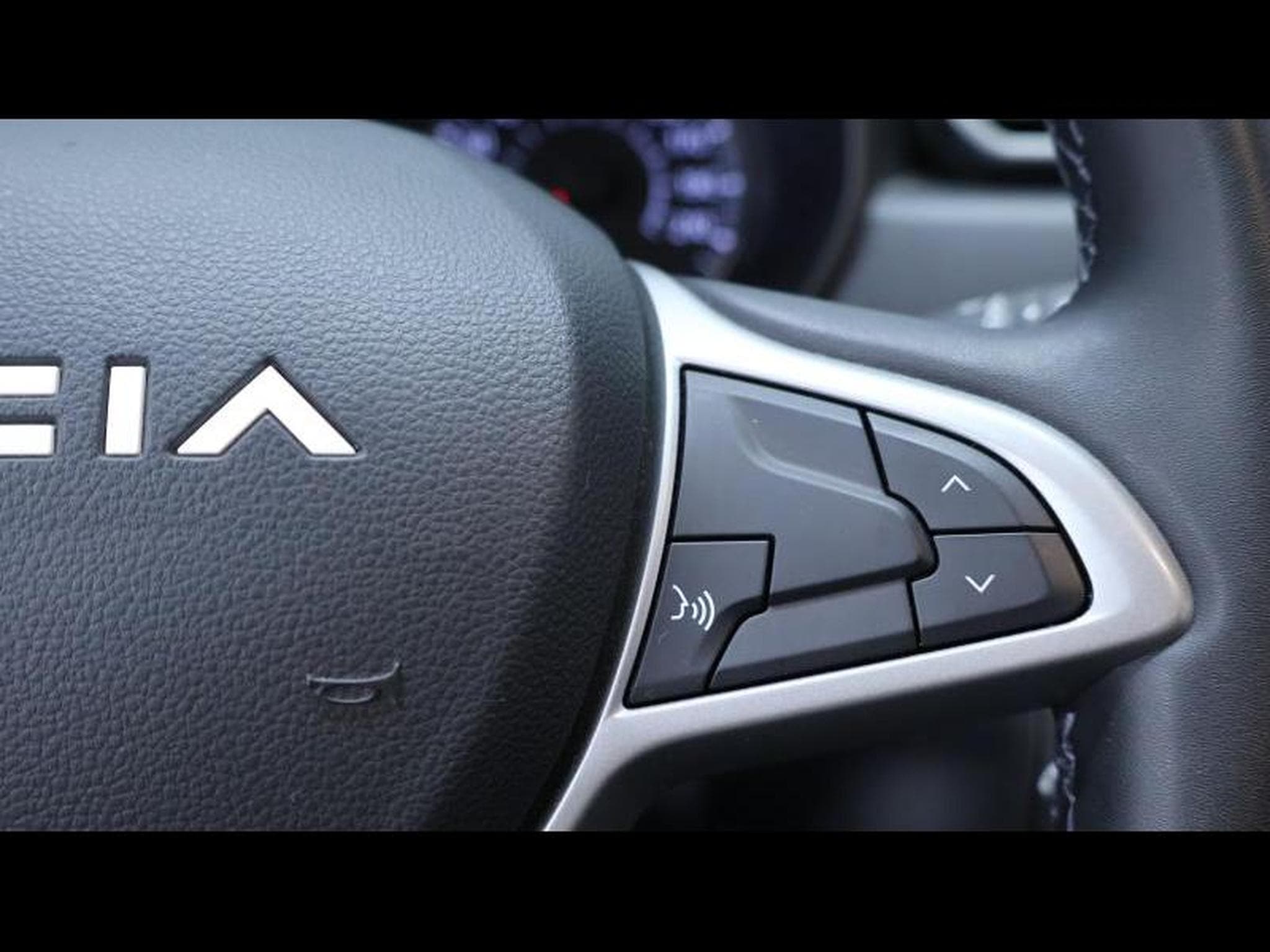 Dacia Duster 1.3 TCe 150 EDC Journey (2023) - Photo 19