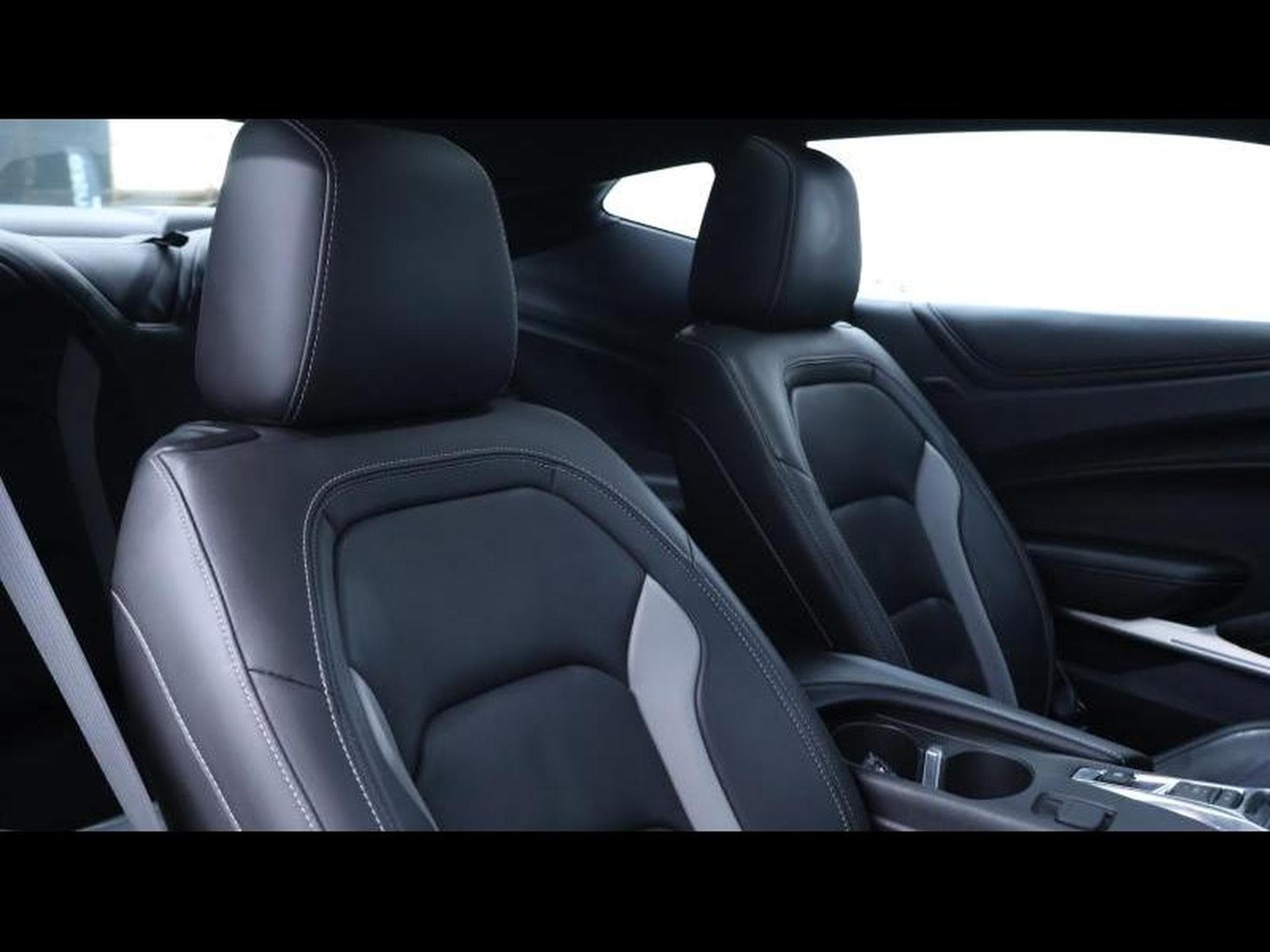 Chevrolet Camaro Coupe 6.2 v8 453ch Auto (2018) - Photo 15