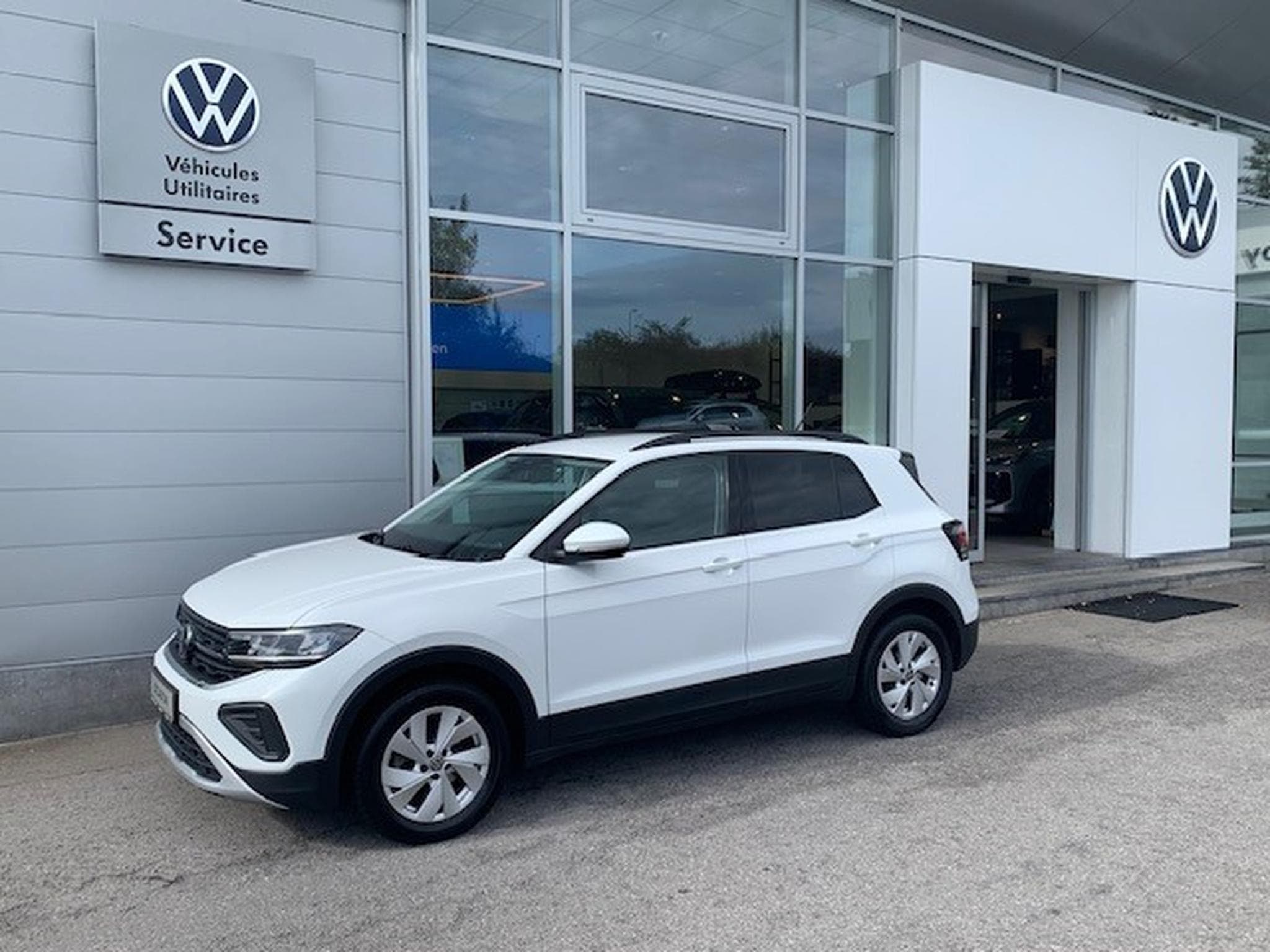 VW T-Cross LIFE 1.0TSI 116CV DSG7 (2025) - Photo 1