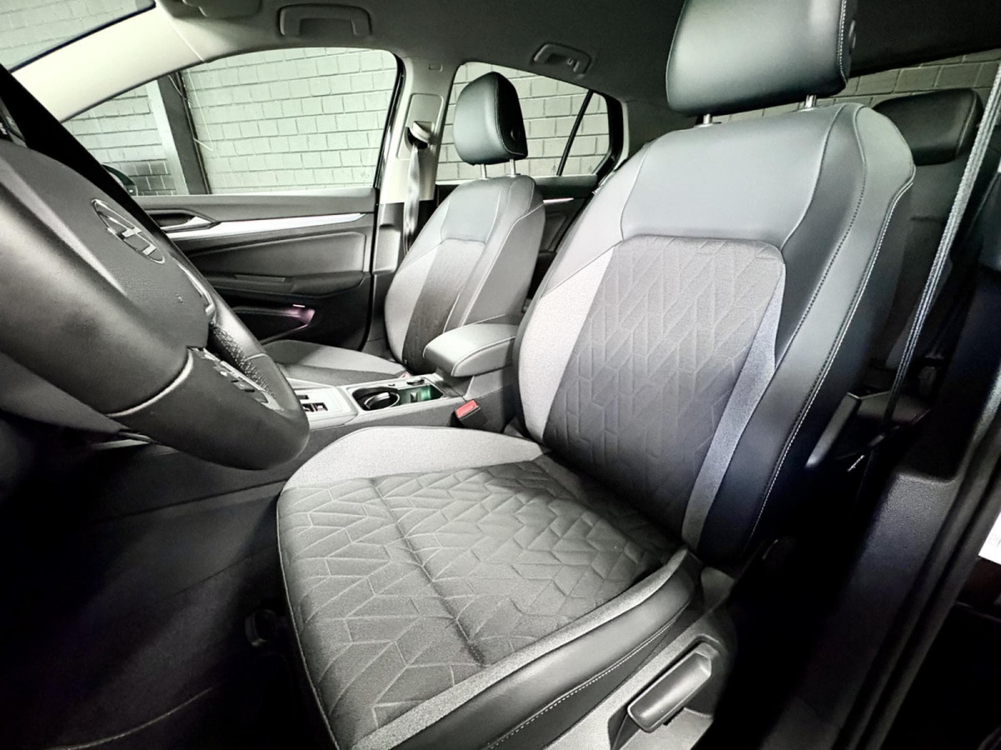 VW Golf Life Goal 1.5 TSI eHybrid DSG6 204 CV *CAM* CARPLAY* ACC* (2025) - Photo 7