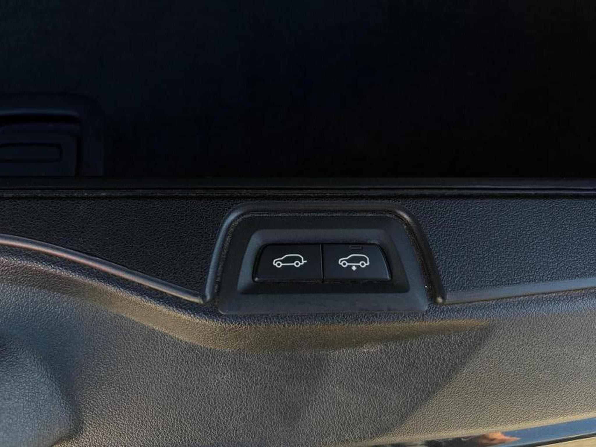 BMW X5 xDrive 30d 3.0 286ch/Pack M/7 Places/Attelage/Toit Ouvrant (2020) - Photo 19