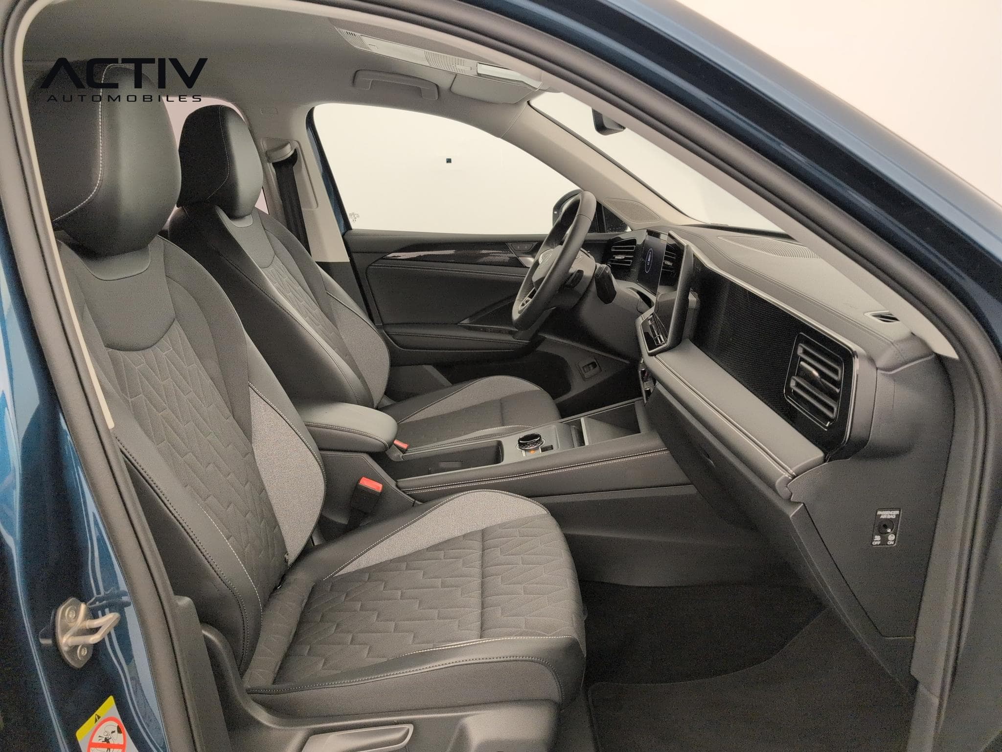 VW Tiguan 1.5 eTSI 131ch DSG7 Life (2025) - Photo 9