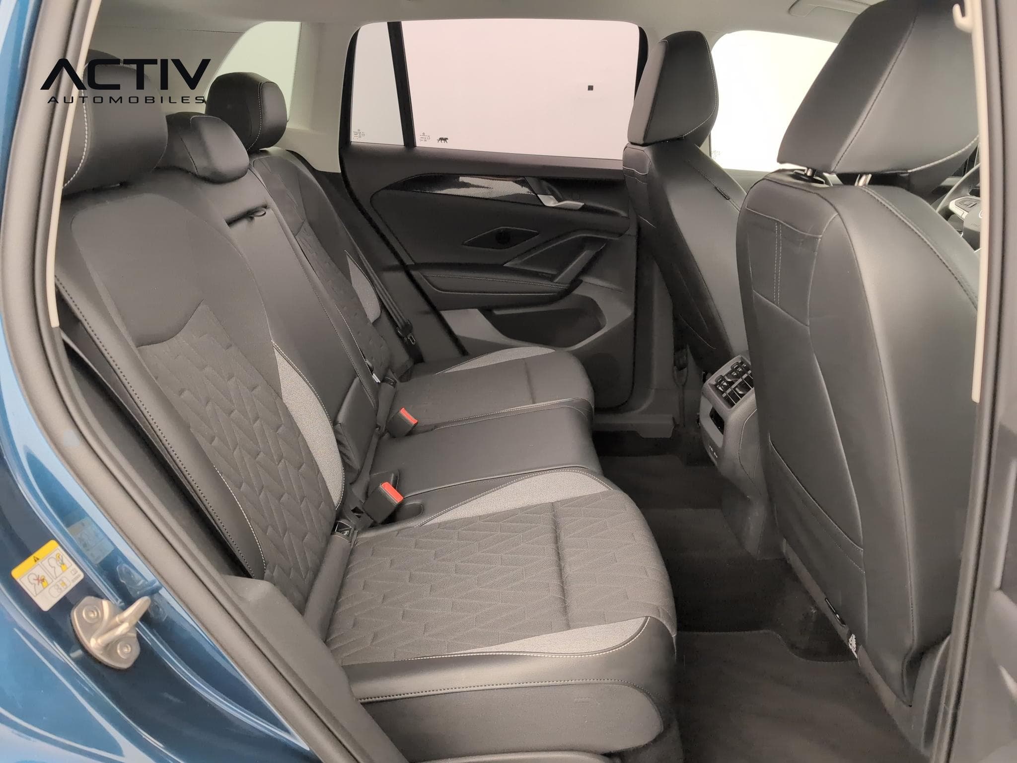 VW Tiguan 1.5 eTSI 131ch DSG7 Life (2025) - Photo 10