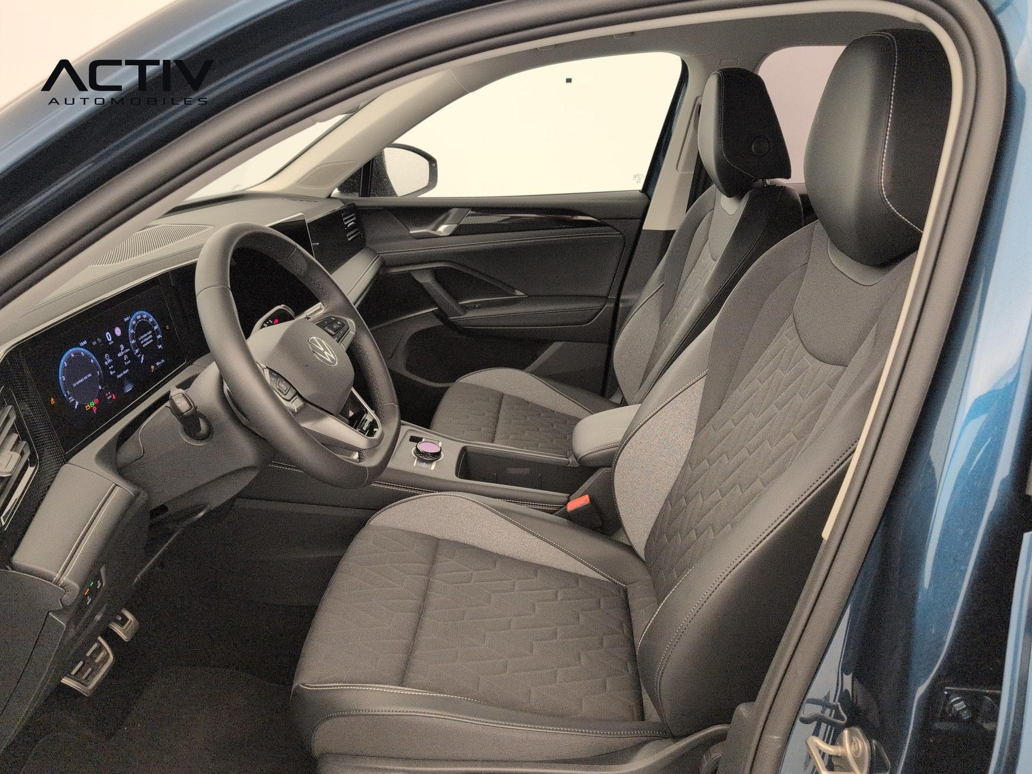 VW Tiguan 1.5 eTSI 131ch DSG7 Life (2025) - Photo 16