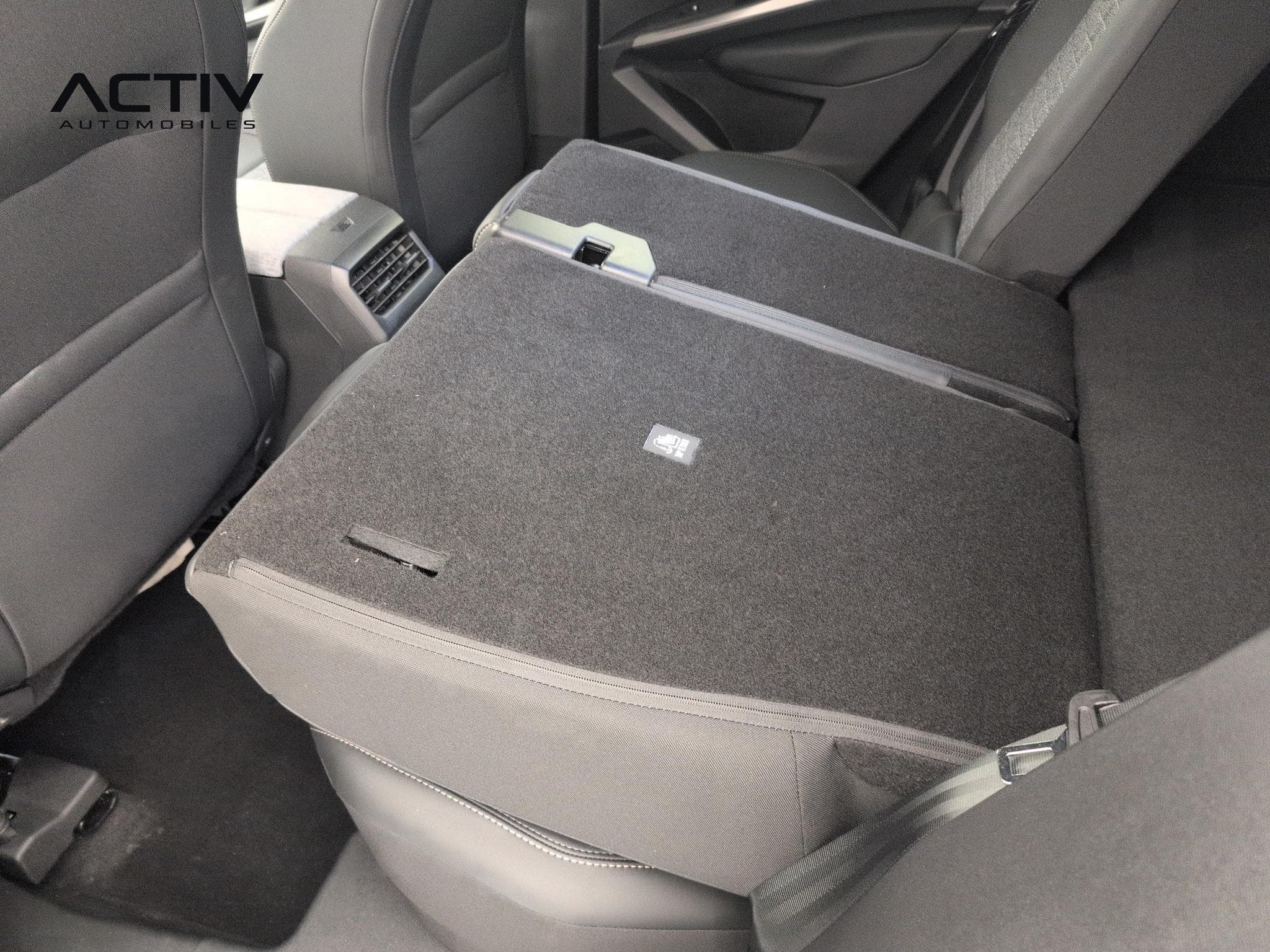 Peugeot 3008 Hybrid 145 e-DCS6 Allure (2025) - Photo 12