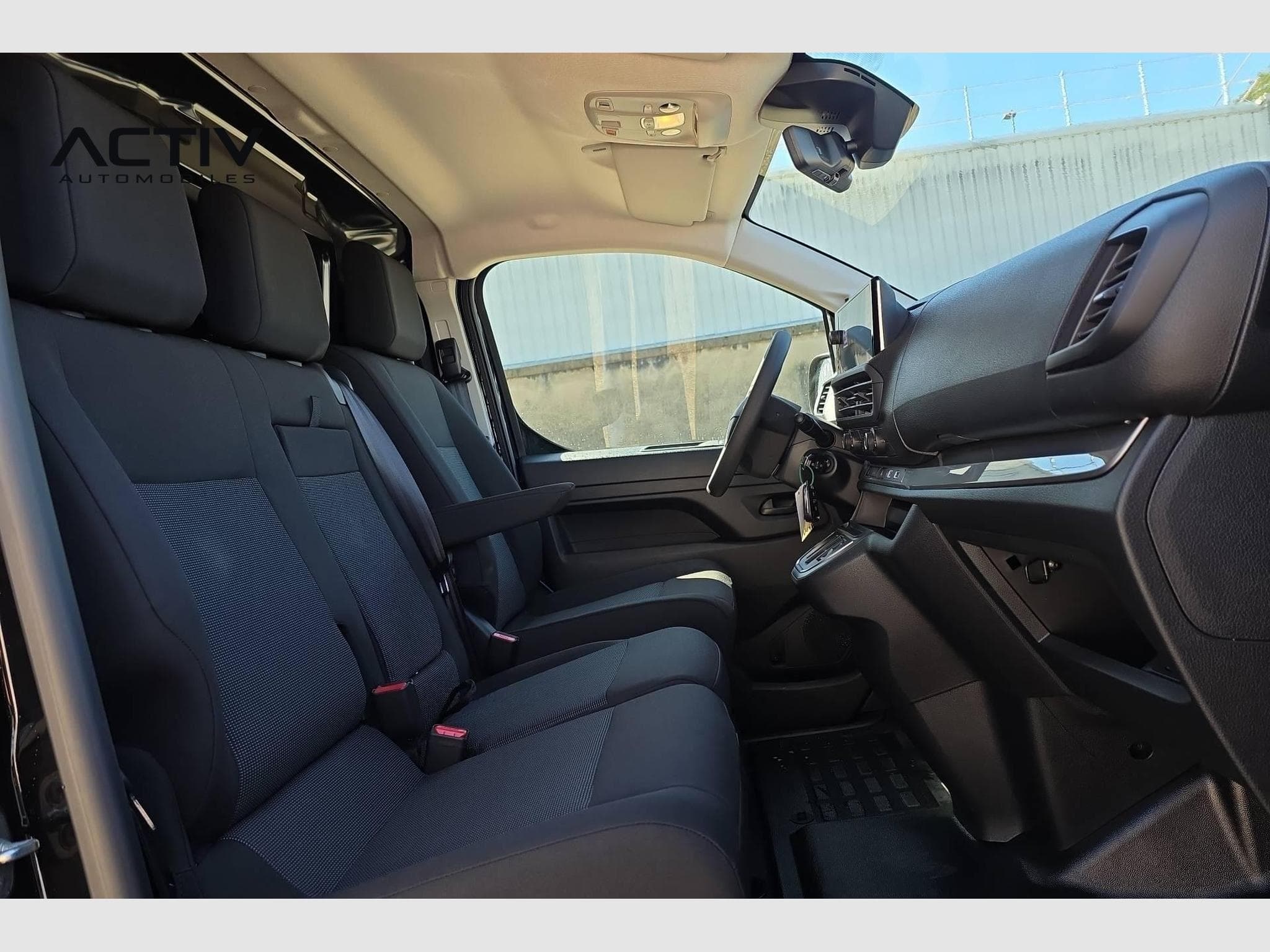 Peugeot Expert XL DIESEL 180 CH AUTOMATIQUE (2026) - Photo 9