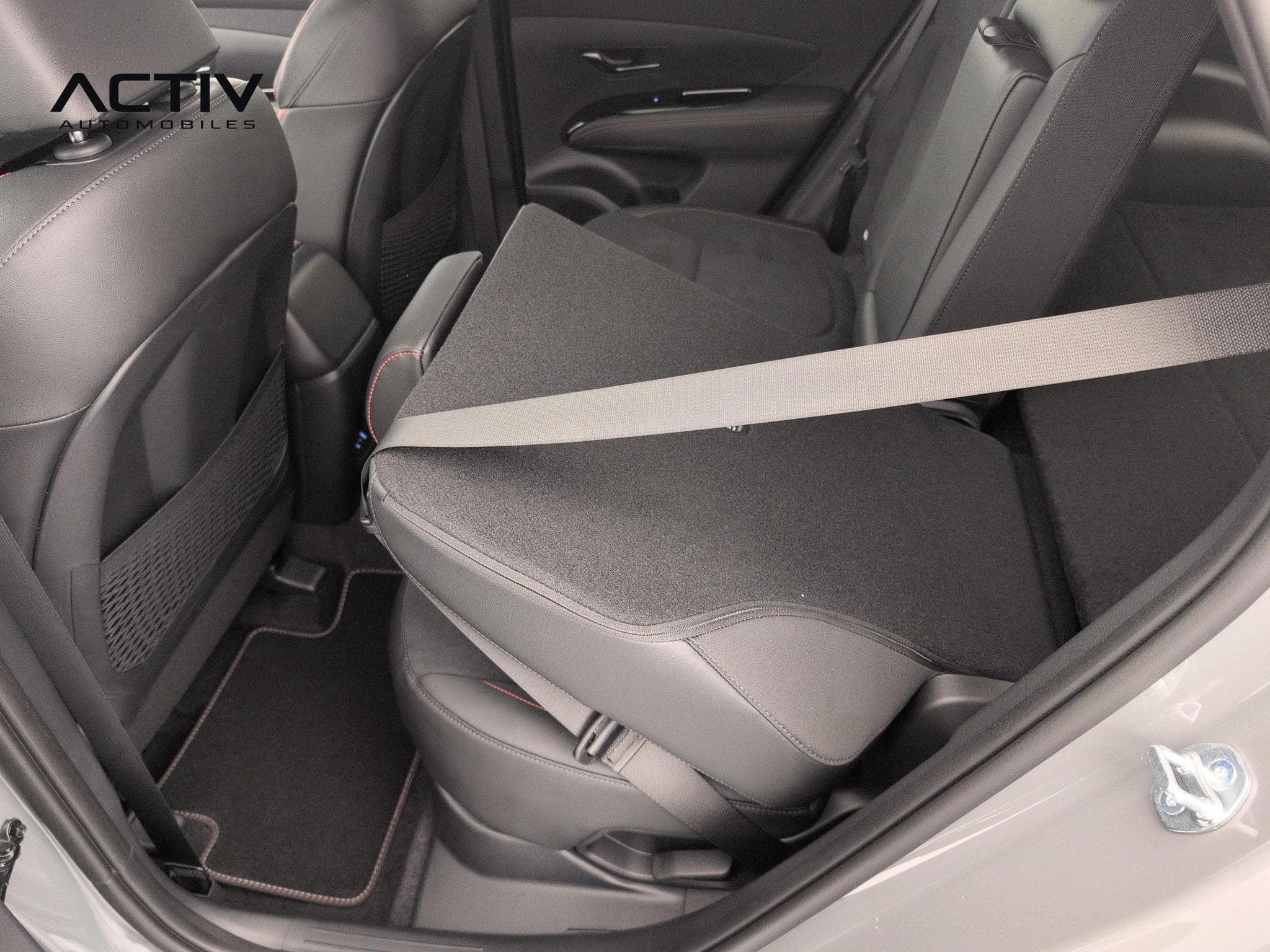 Hyundai Tucson 1.6 T-GDI 239 Hybrid BVA6 N Line Executive (2026) - Photo 12