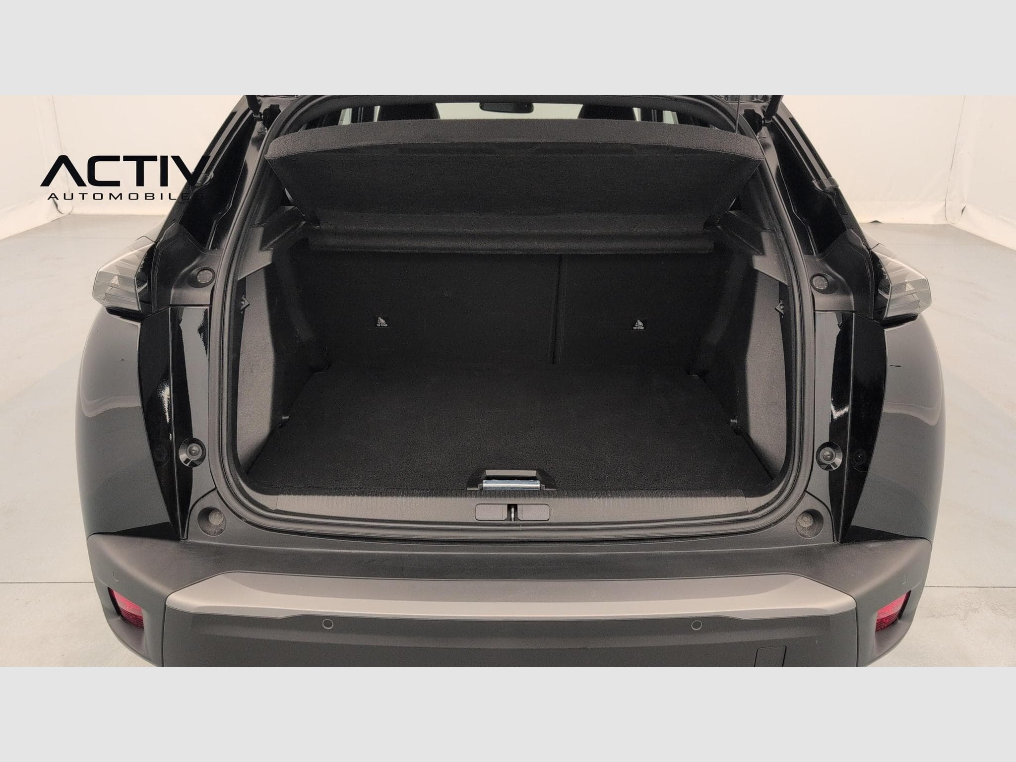 Peugeot 2008 100 S&S BVM6 Allure (2025) - Photo 11