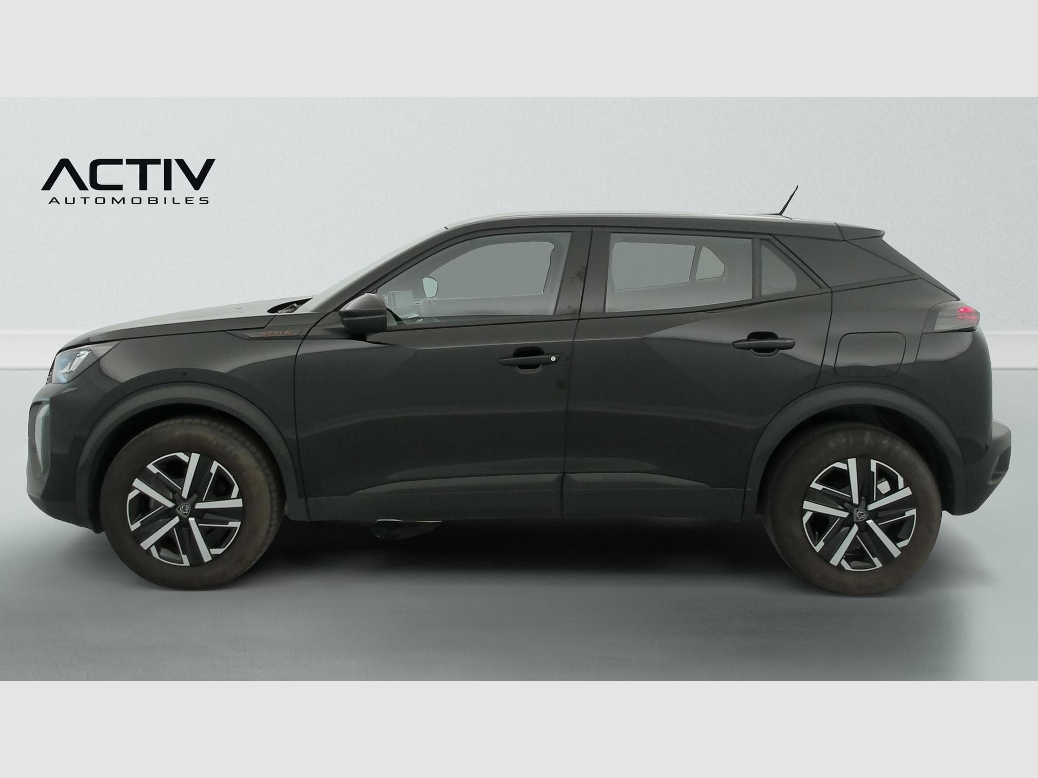Peugeot 2008 100 S&S BVM6 Style (2025) - Photo 4