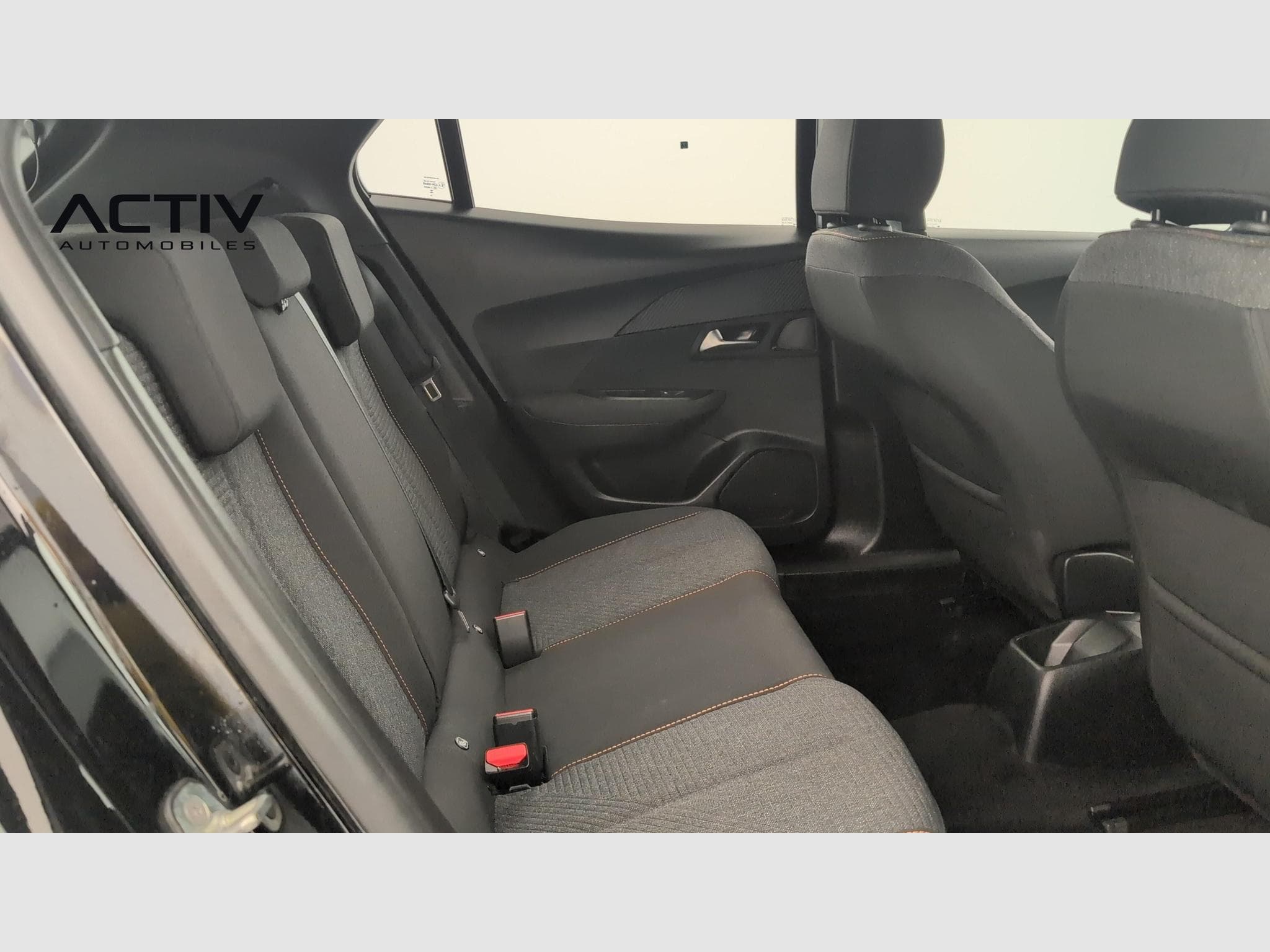 Peugeot 2008 100 S&S BVM6 Style (2025) - Photo 10