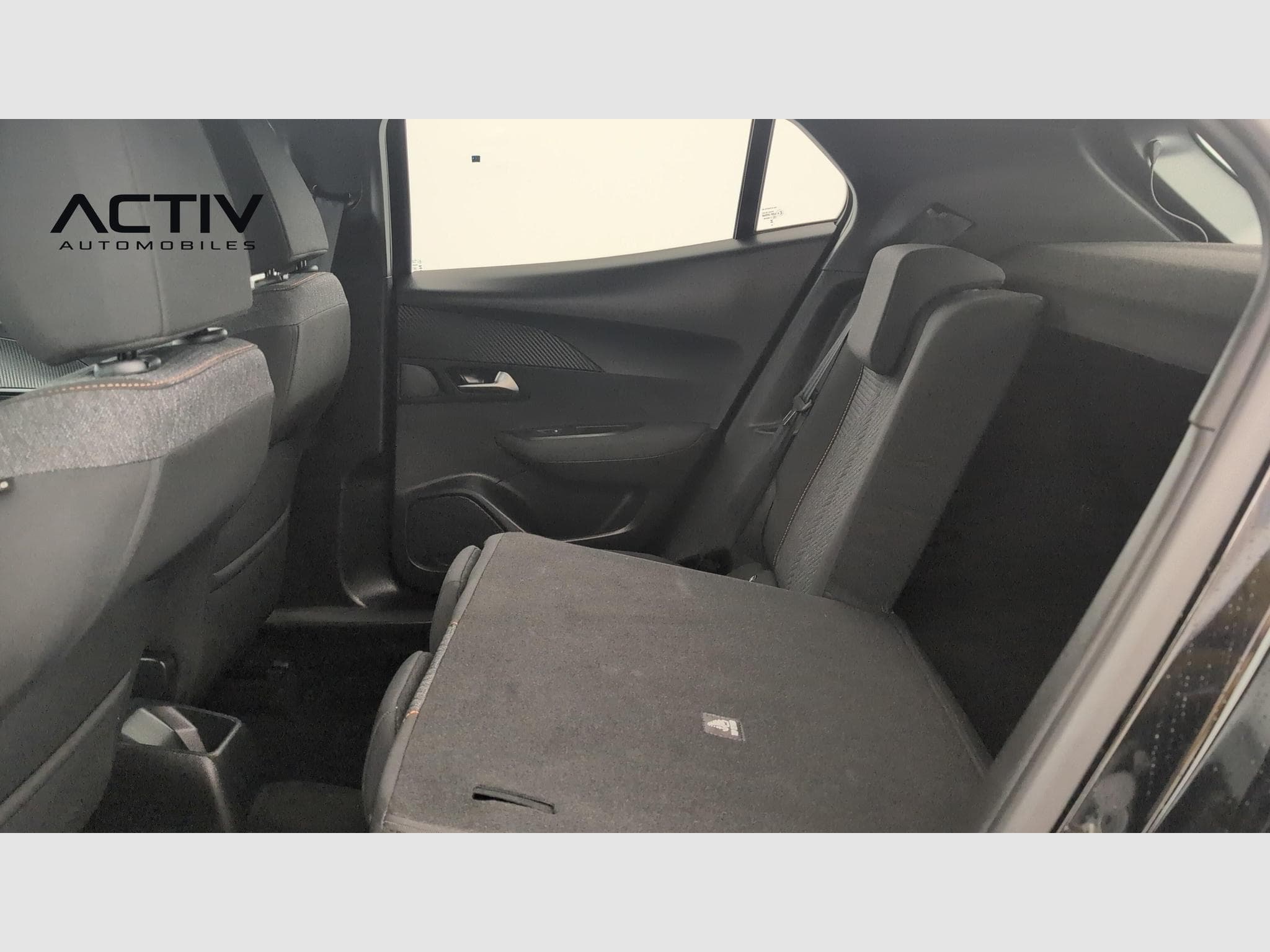 Peugeot 2008 100 S&S BVM6 Style (2025) - Photo 12