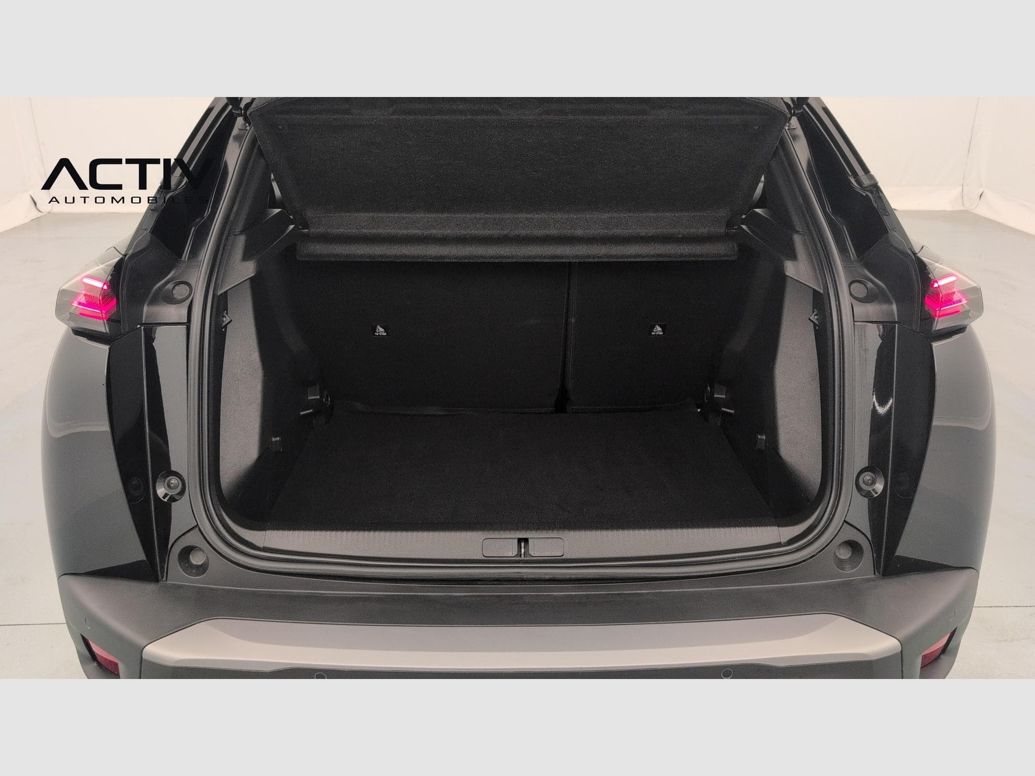 Peugeot 2008 100 S&S BVM6 Style (2025) - Photo 11