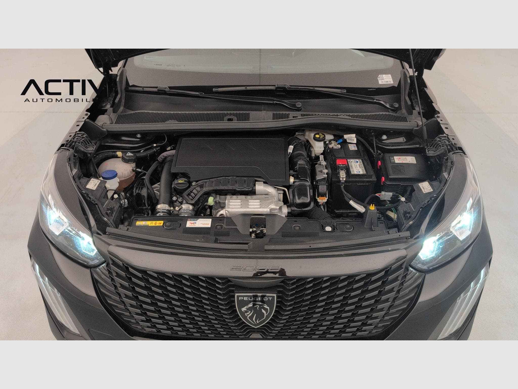 Peugeot 2008 100 S&S BVM6 Style (2025) - Photo 19