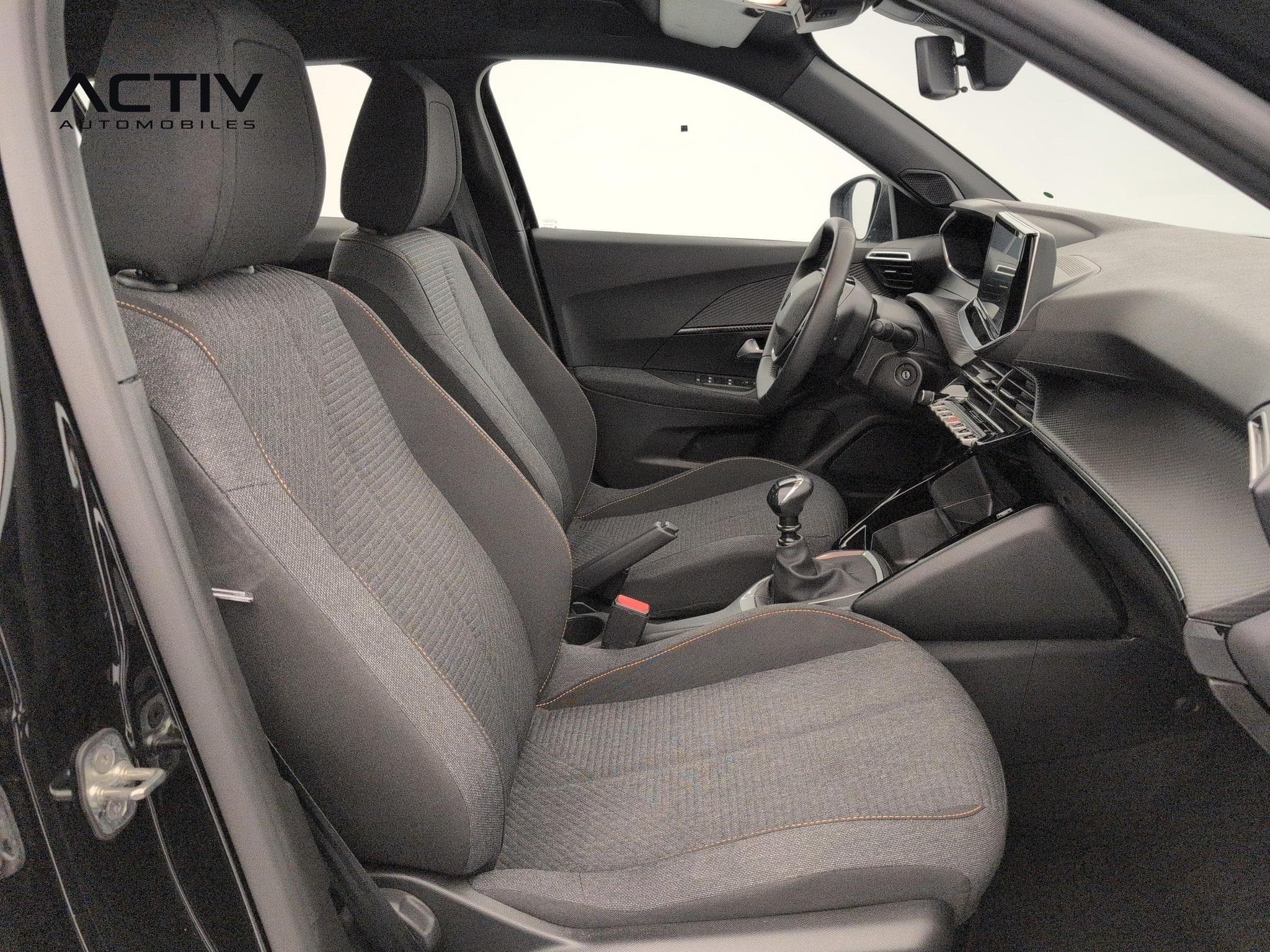 Peugeot 2008 100 S&S BVM6 Style (2025) - Photo 9