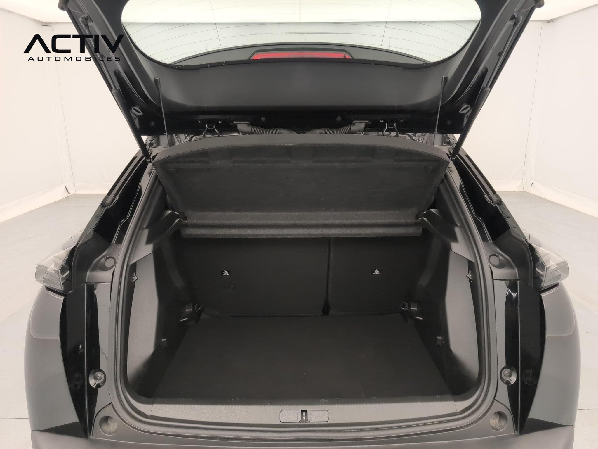 Peugeot 2008 100 S&S BVM6 Style (2025) - Photo 11