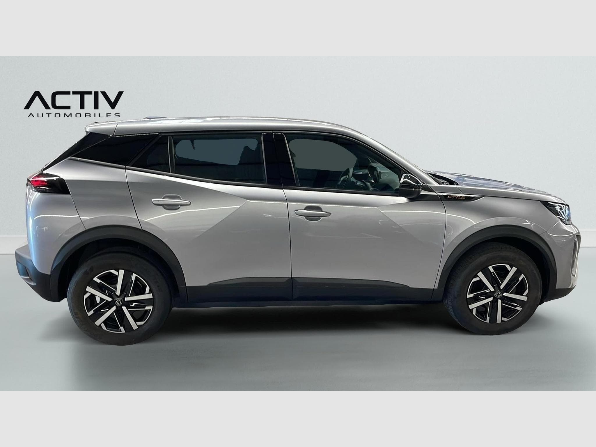 Peugeot 2008 100 S&S BVM6 Style (2025) - Photo 8