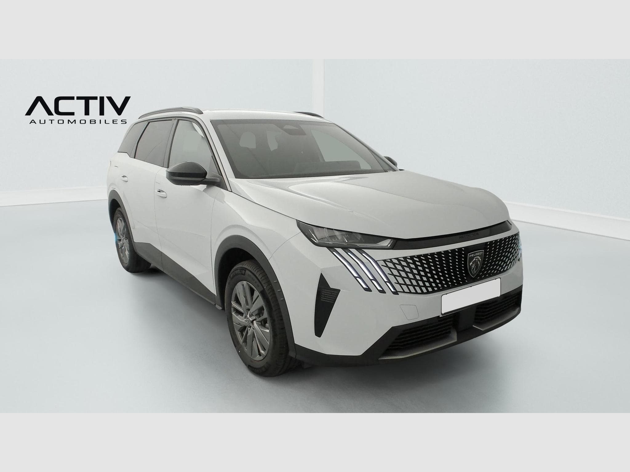 Peugeot 5008 Hybrid 145 e-DCS6 Allure (2026) - Photo 1
