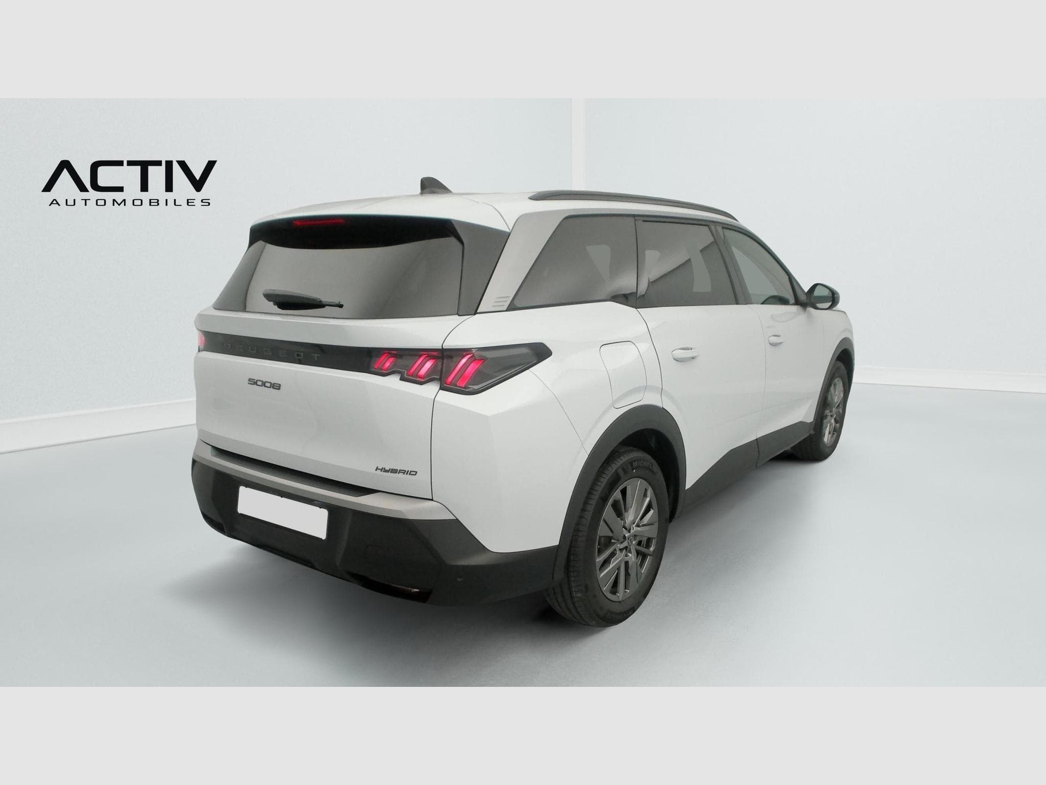 Peugeot 5008 Hybrid 145 e-DCS6 Allure (2026) - Photo 7