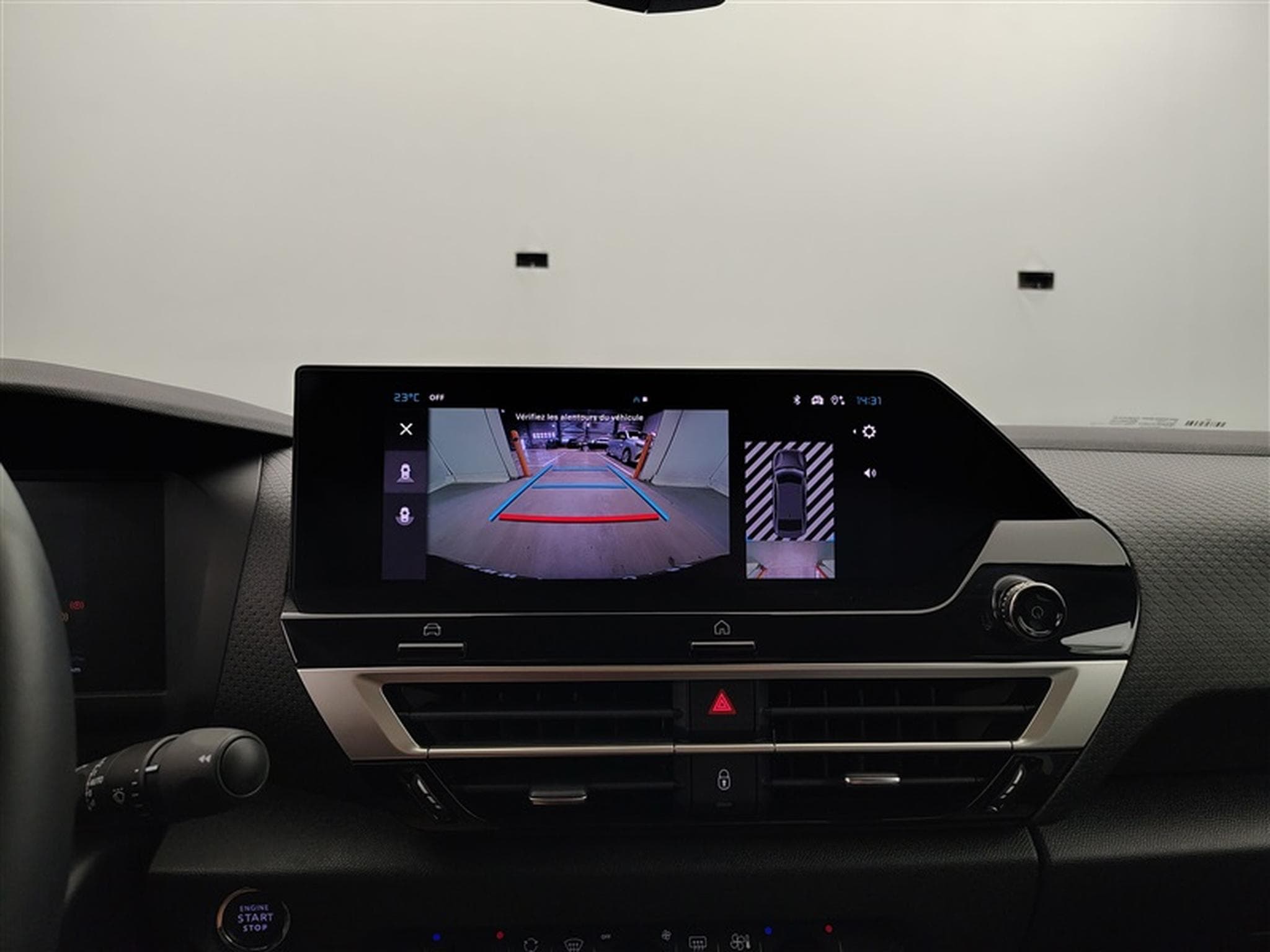 Citroën C4 X 1.2 Hybrid 145cv EAT8 Max (2025) - Photo 17