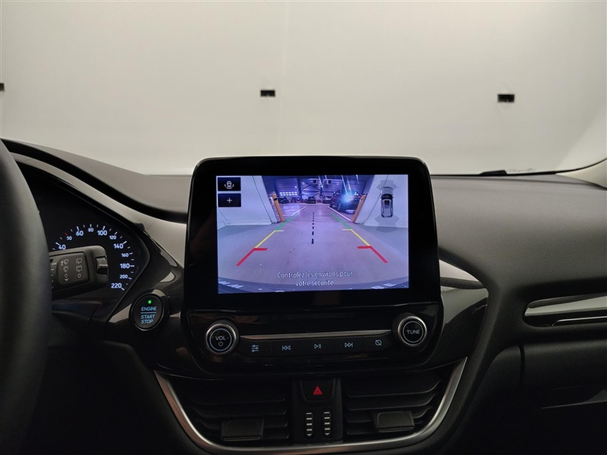 Ford Puma 1.0 EcoBoost mHEV Titanium NAVI/FULL LED/JA17/PDC (2021) - Photo 18
