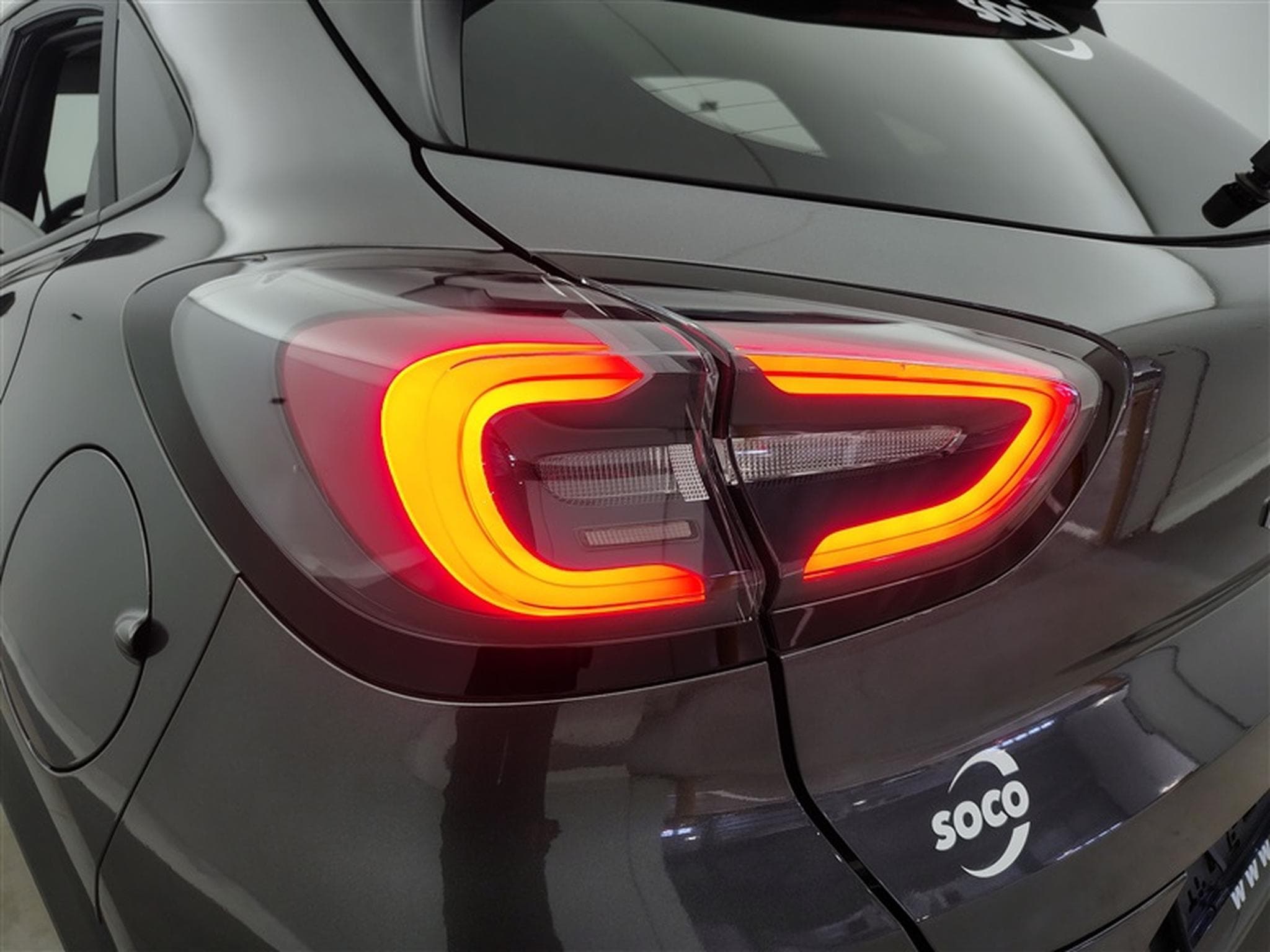 Ford Puma 1.0 EcoBoost mHEV Titanium NAVI/FULL LED/JA17/PDC (2021) - Photo 16