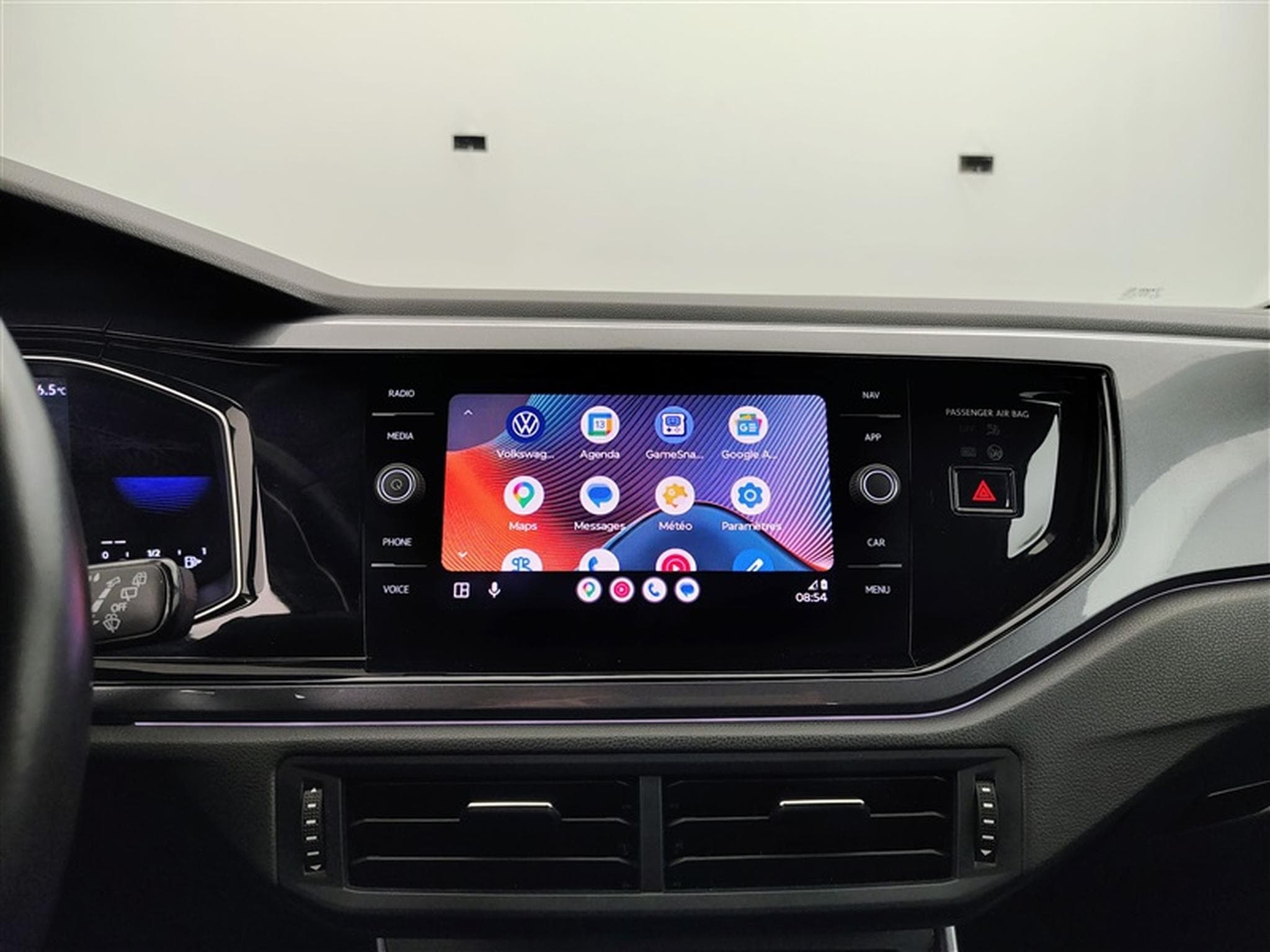 VW Taigo 1.0 TSI 110cv DSG Style CARPLAY / FULL LED / CUIR PARTIEL (2022) - Photo 19