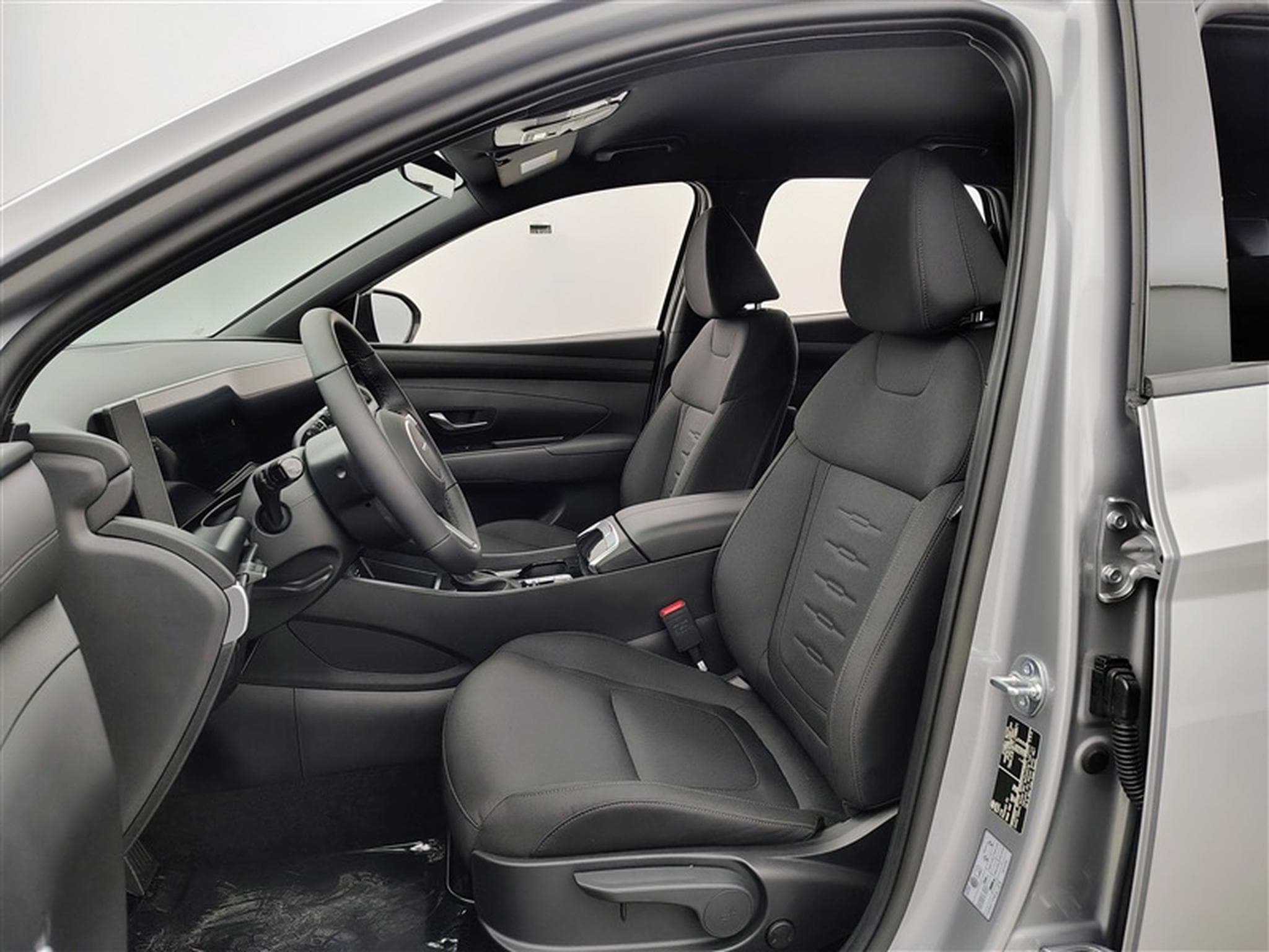Hyundai Tucson 1.6 T-GDi 150cv DCT Black Edition NAVI / FULL LED / CAMERA (2026) - Photo 7
