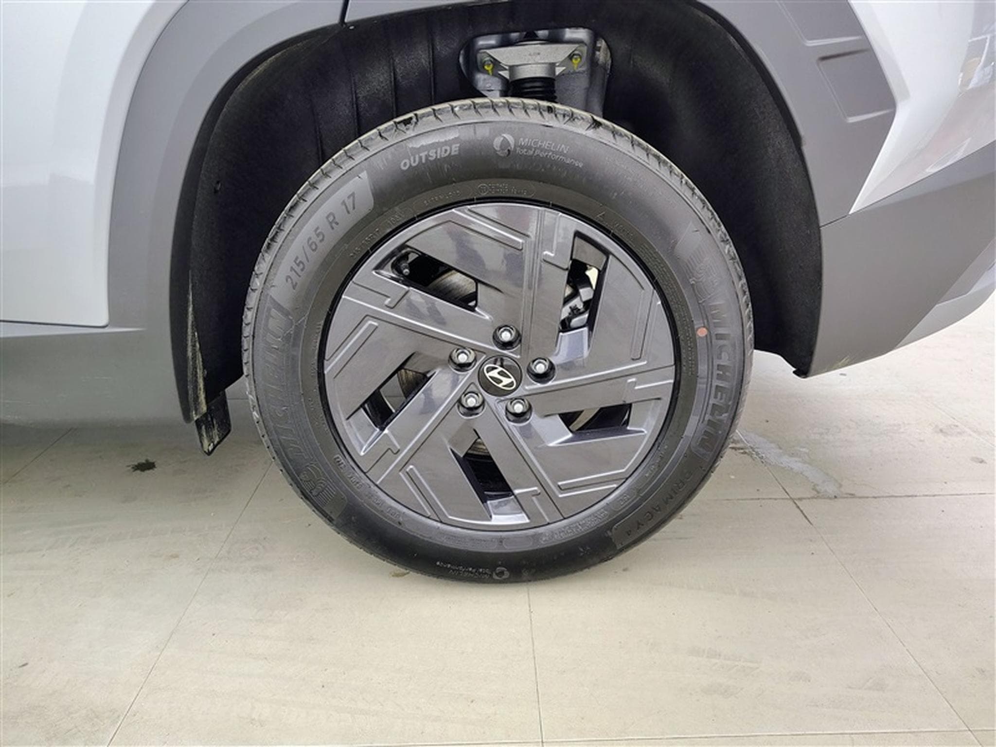 Hyundai Tucson 1.6 T-GDi 150cv DCT Black Edition NAVI / FULL LED / CAMERA (2026) - Photo 6