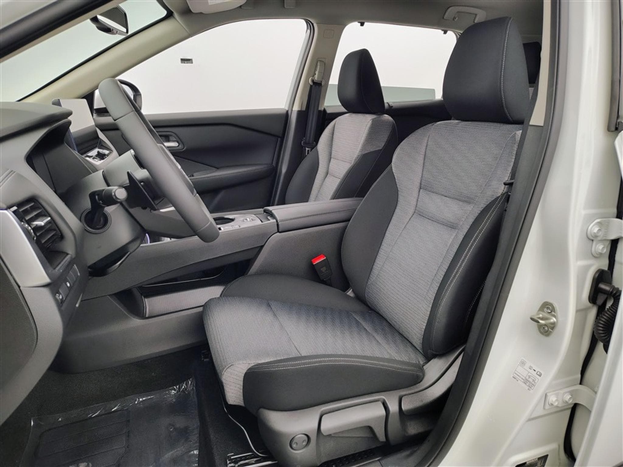 Nissan X-Trail 1.5 DIG-T 2WD X-Tronic N-Connecta NAVI / FULL LED / CAMERA (2026) - Photo 7