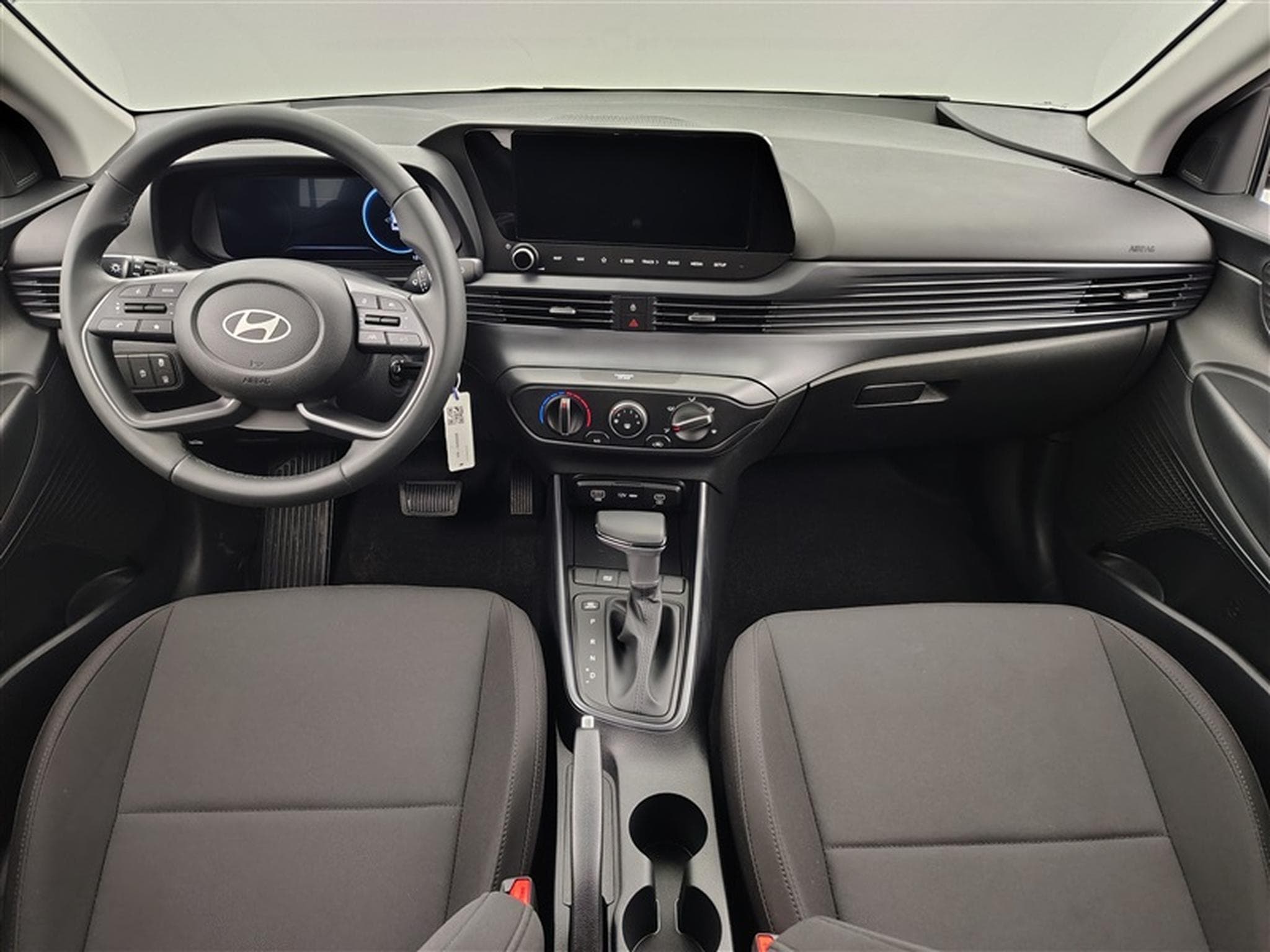Hyundai i20 1.0 T-GDi 90Cv DCT ConnectLine NAVI / CARPLAY / CAMERA (2026) - Photo 8