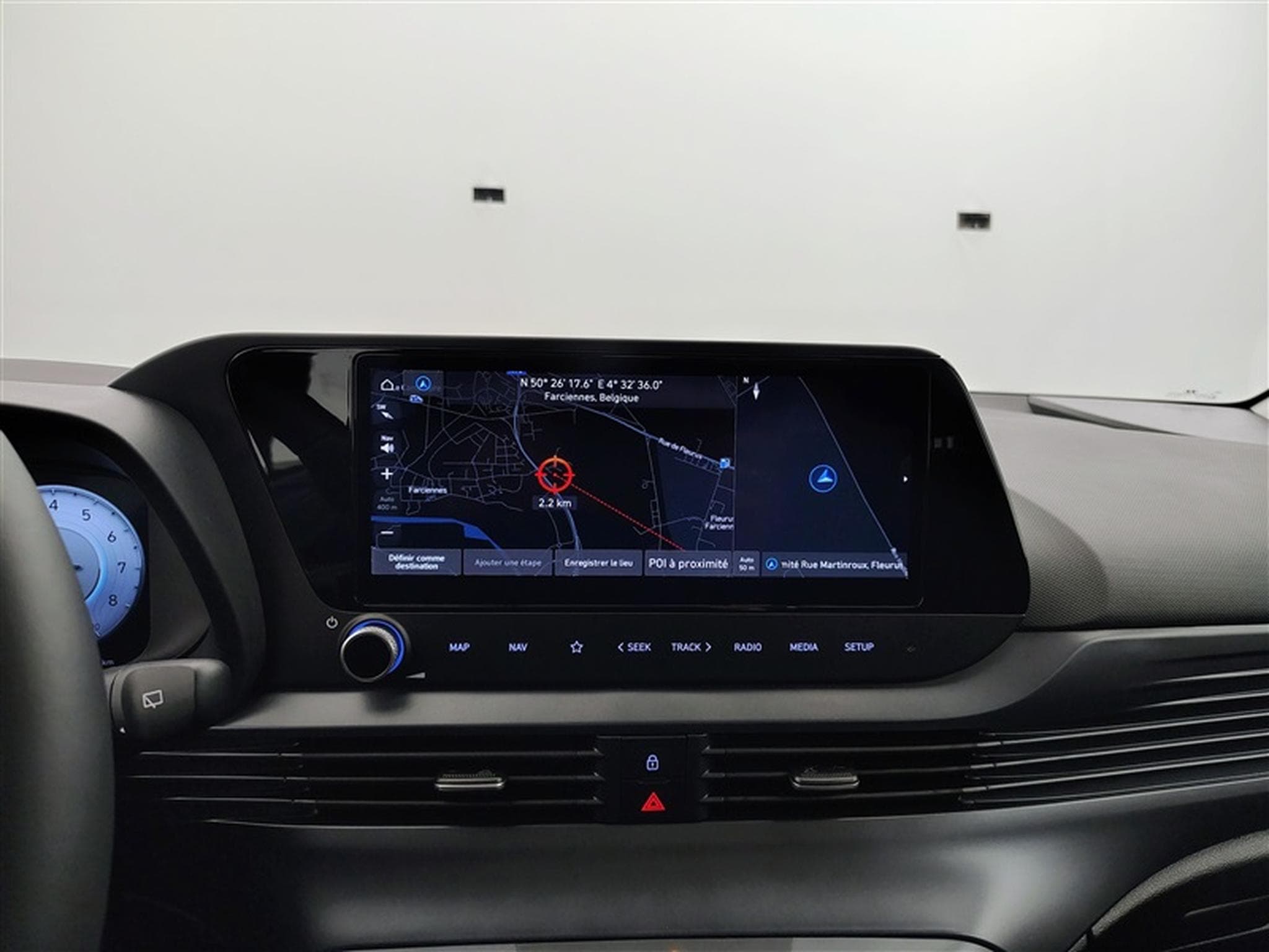 Hyundai i20 1.0 T-GDi 90Cv DCT ConnectLine NAVI / CARPLAY / CAMERA (2026) - Photo 11