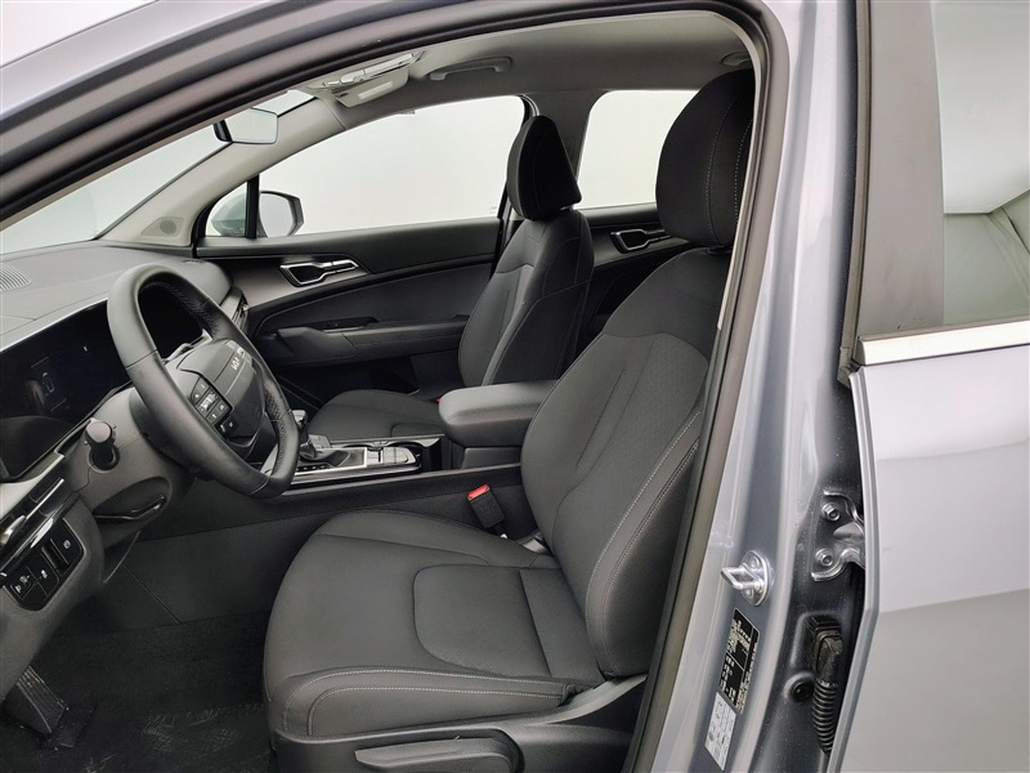 Kia Sportage 1.6 T-GDi 150cv DCT LX NAVI / FULL LED / CAMERA / KEYLESS (2026) - Photo 7