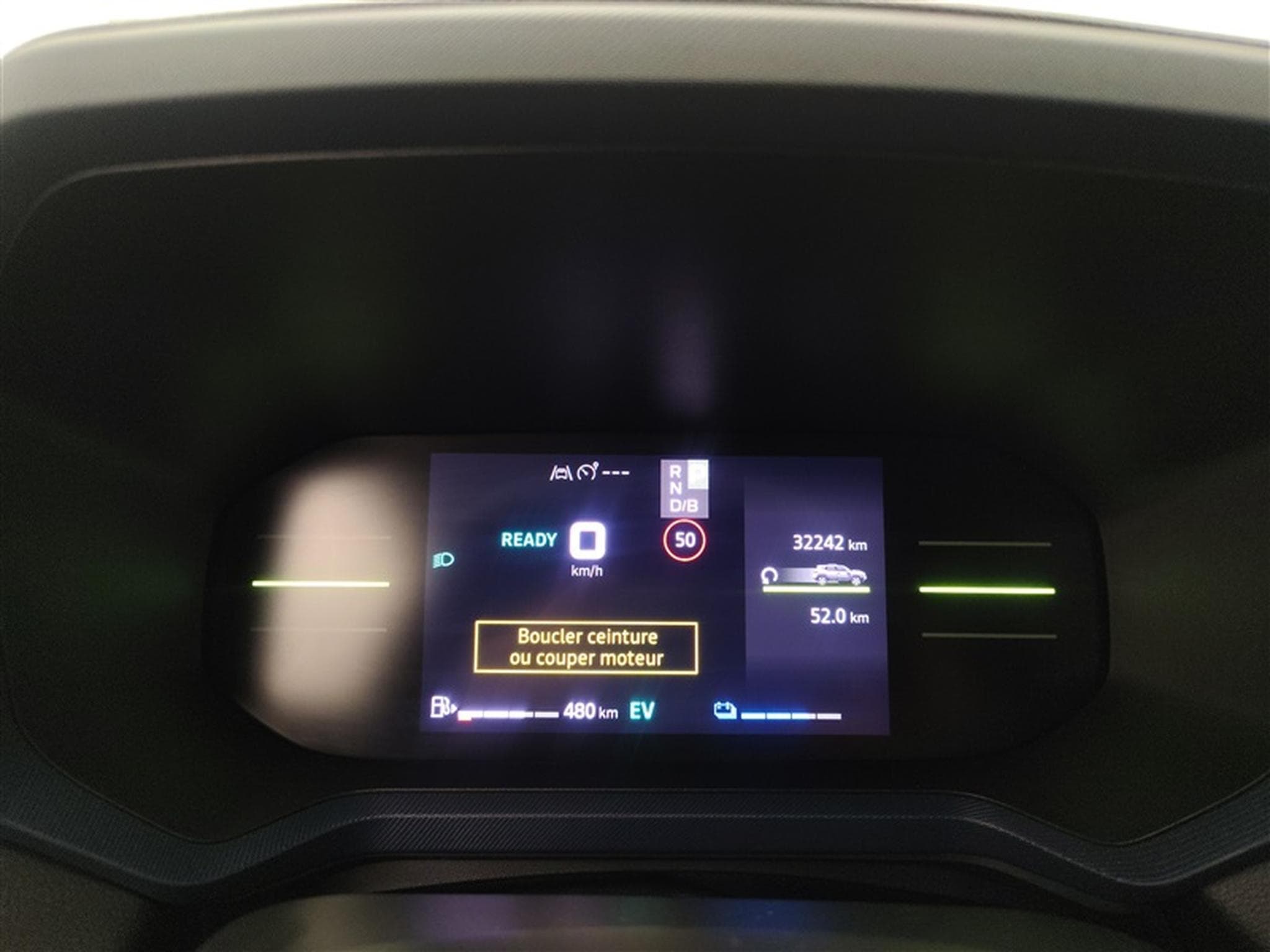 Dacia Duster 1.6 Hybrid EDC CARPLAY / CLIM / FULL LED (2025) - Photo 10