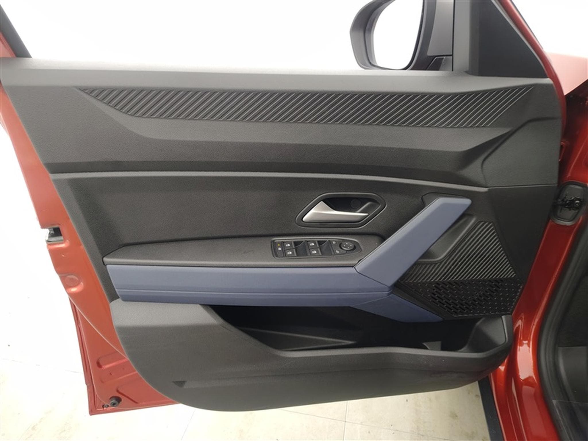 Dacia Duster 1.6 Hybrid EDC CARPLAY / CLIM / FULL LED (2025) - Photo 16