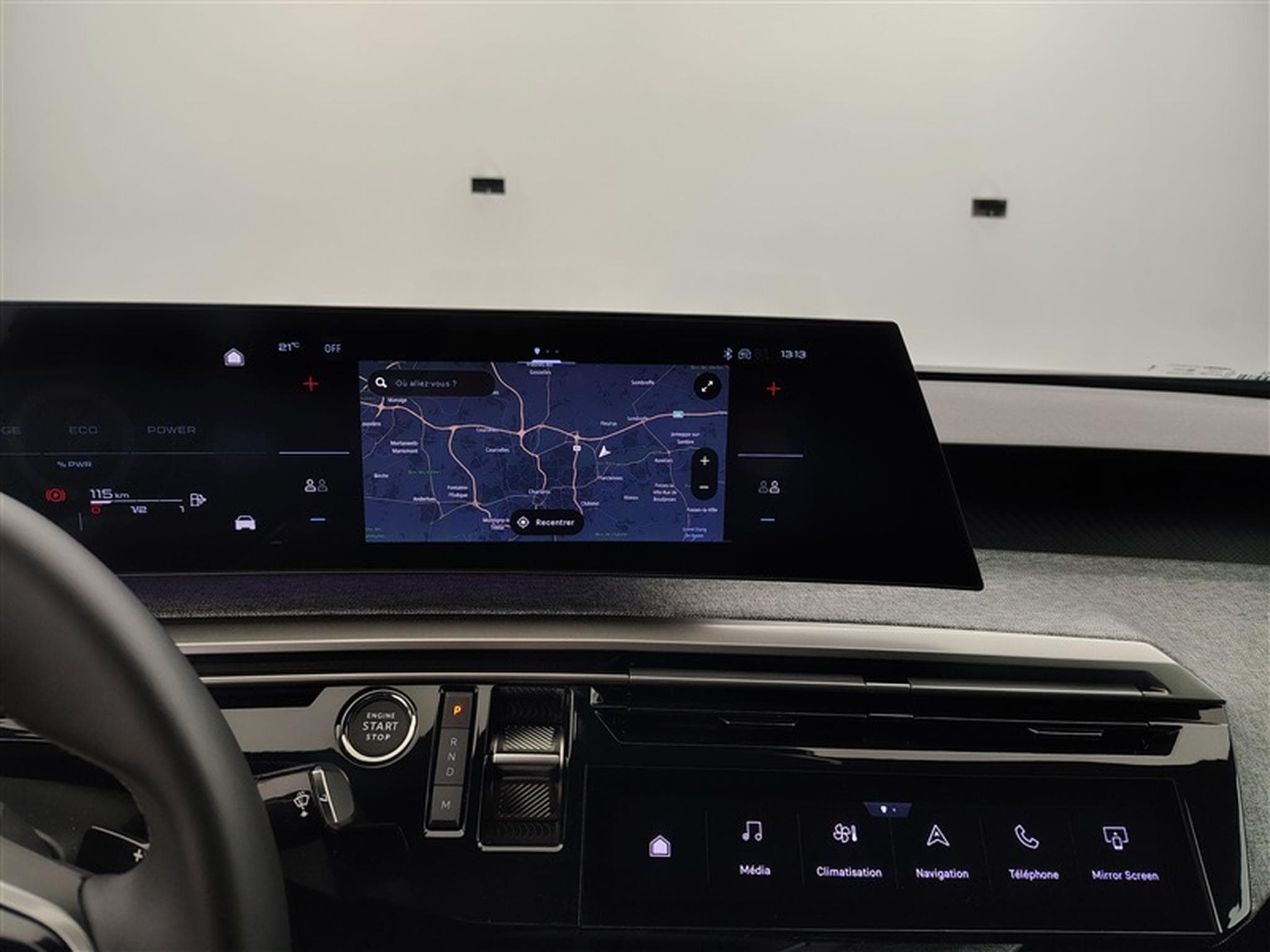 Peugeot 3008 1.2 HYBRID 136cv e-DSC6 Allure Pack NAVI / FULL LED / CAMERA (2025) - Photo 11