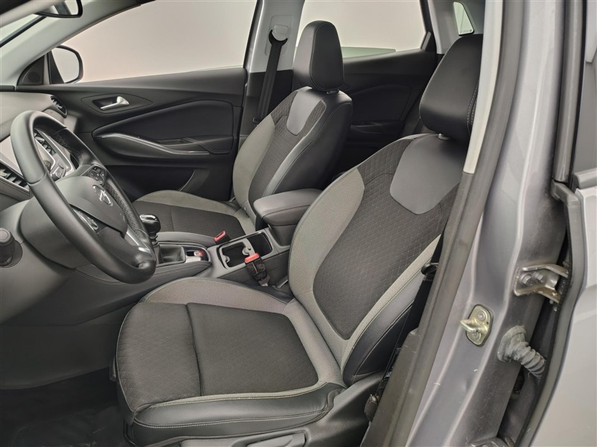 Opel Grandland 1.2 Turbo 130cv Innovation NAVI / FULL LED / CAMERA / JA 17" (2019) - Photo 7
