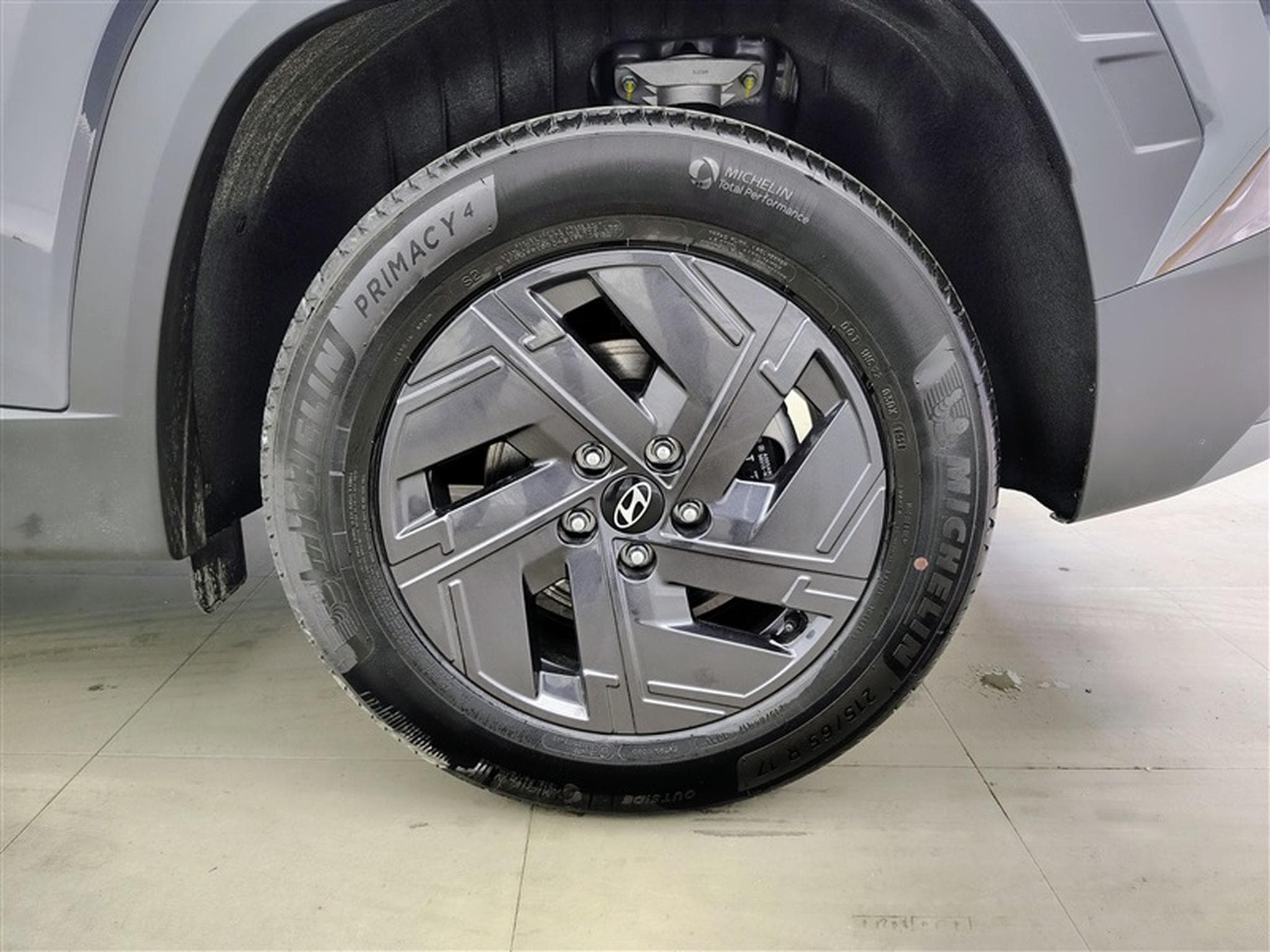 Hyundai Tucson 1.6 T-GDi 150cv DCT Black Edition NAVI / FULL LED / CAMERA (2026) - Photo 6