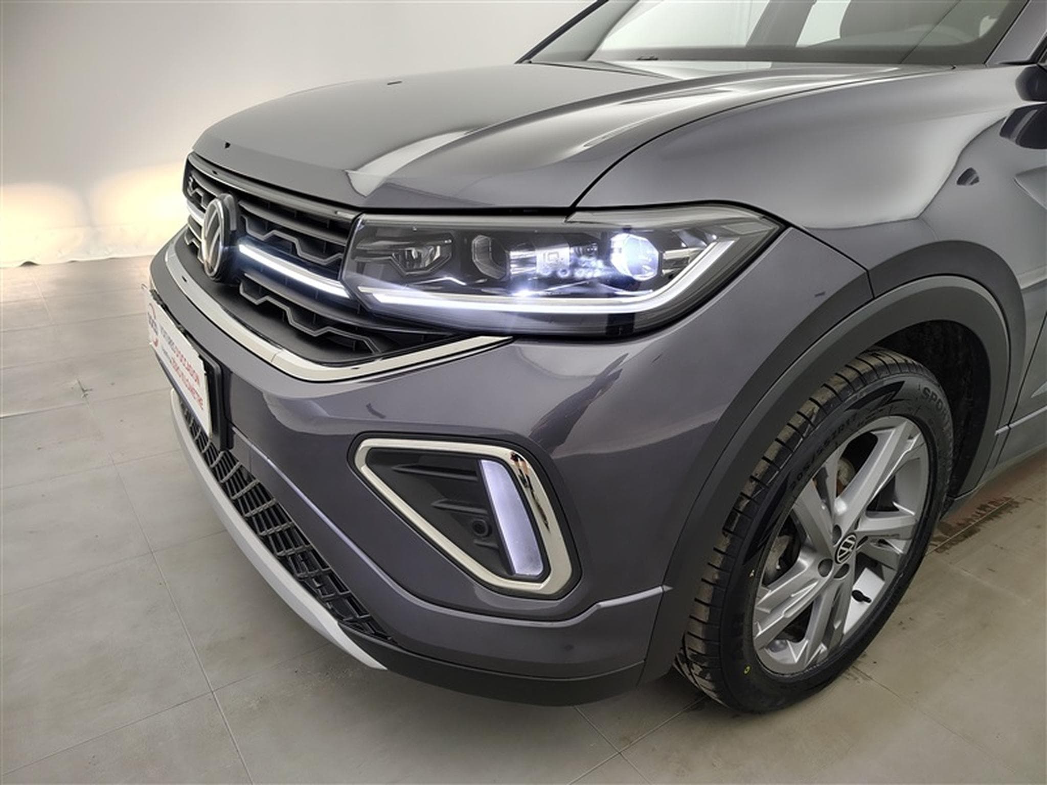 VW T-Cross 1.0 TSI R-Line *NAVI/FULL LED/CAMERA/PDC/JA* (2024) - Photo 15