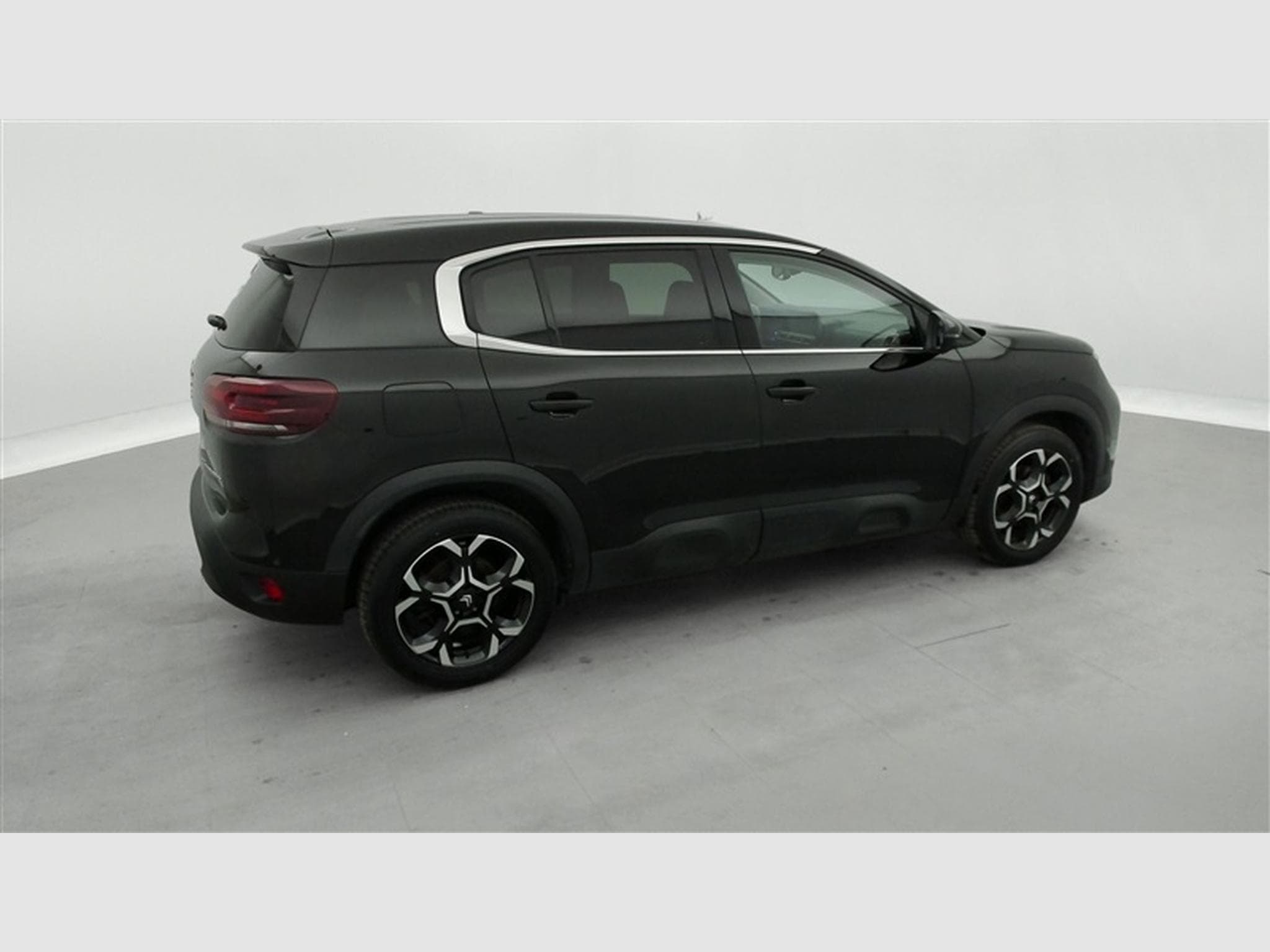 Citroen C5 Aircross 1.2 PureTech Plus S&S (EU6.4) (2024) - Photo 25