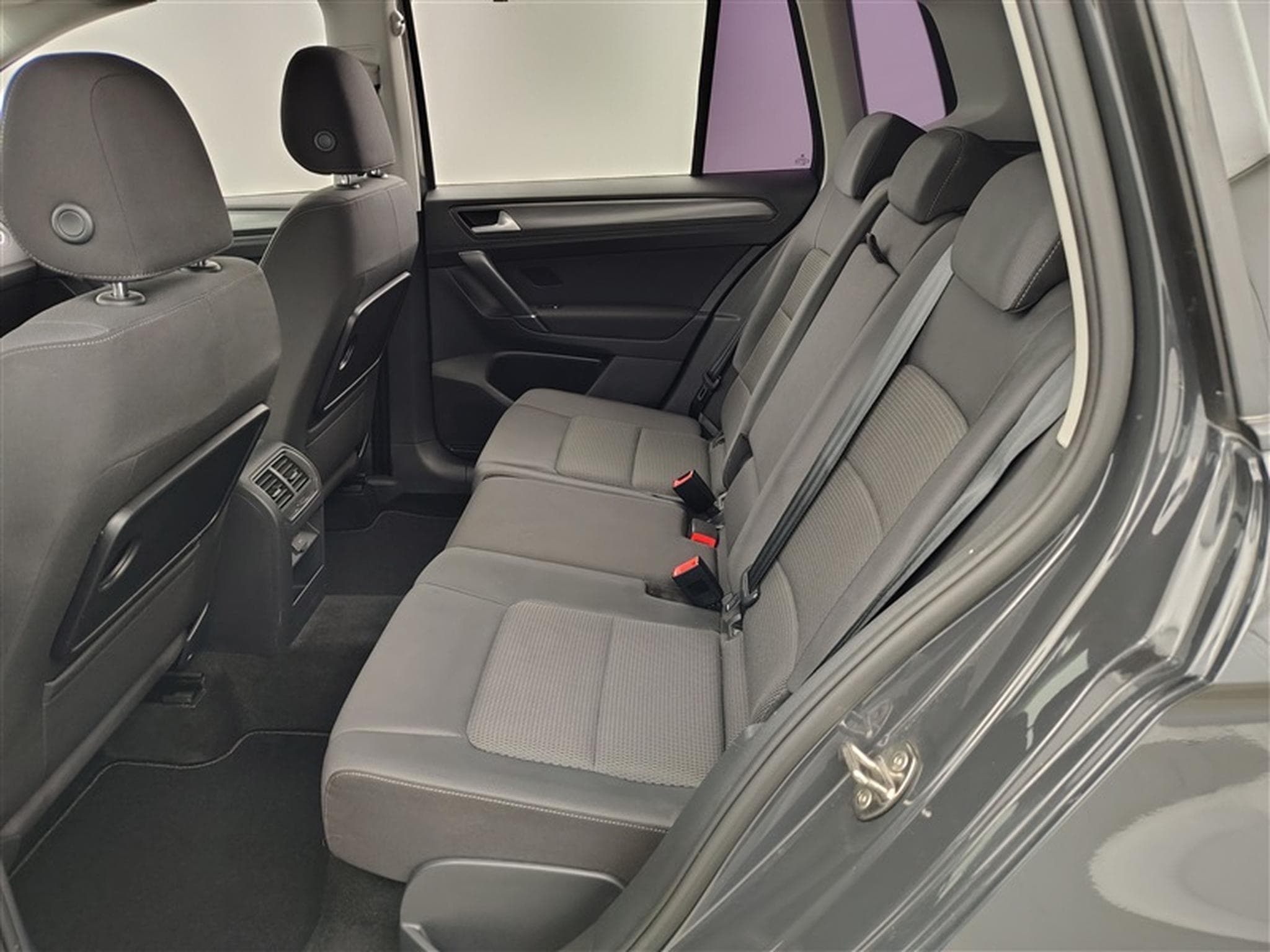 VW Golf 1.0 TSI 115Cv Comfortline CARPLAY / PDC / ALU (2020) - Photo 13