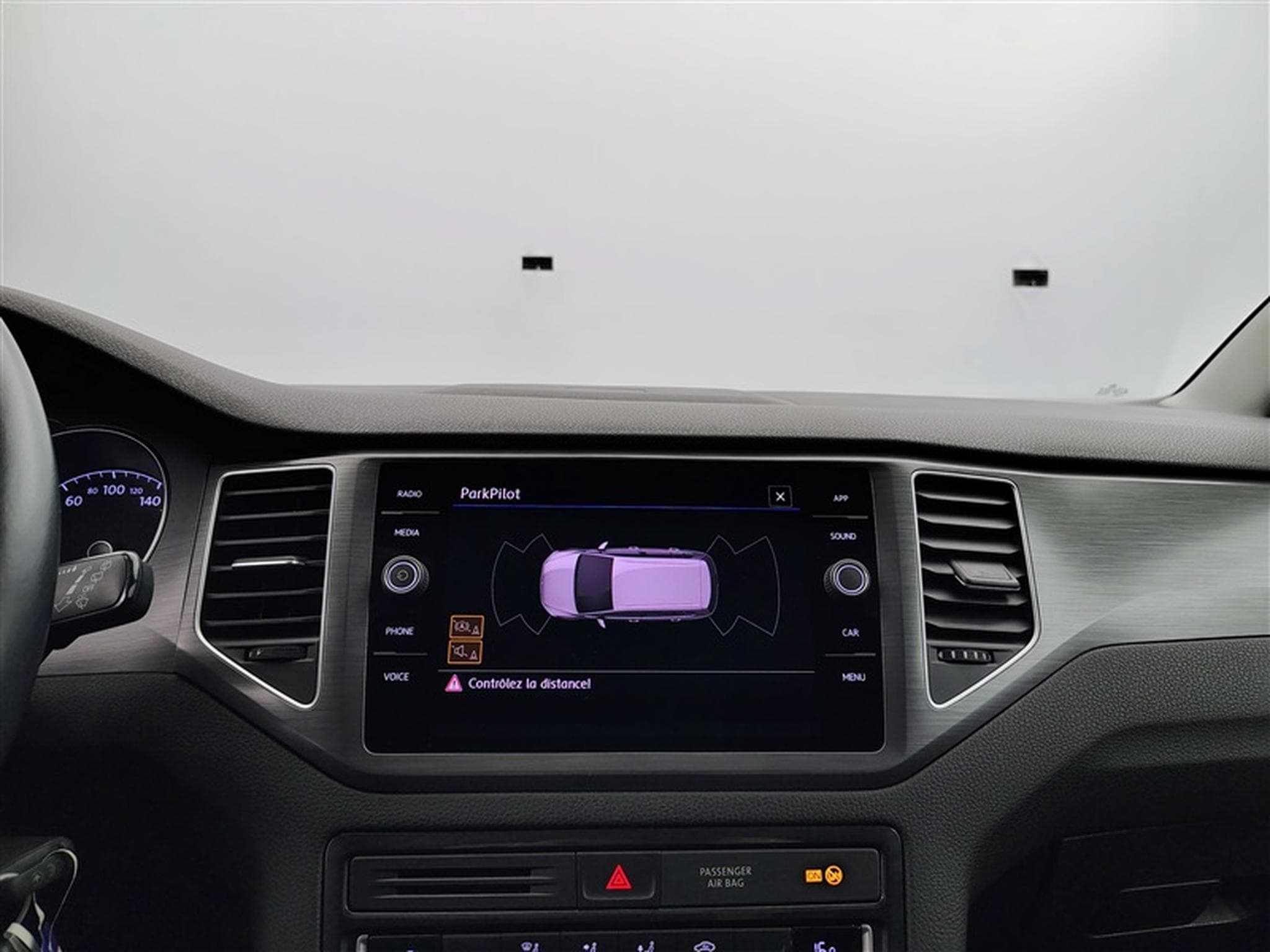 VW Golf 1.0 TSI 115Cv Comfortline CARPLAY / PDC / ALU (2020) - Photo 18