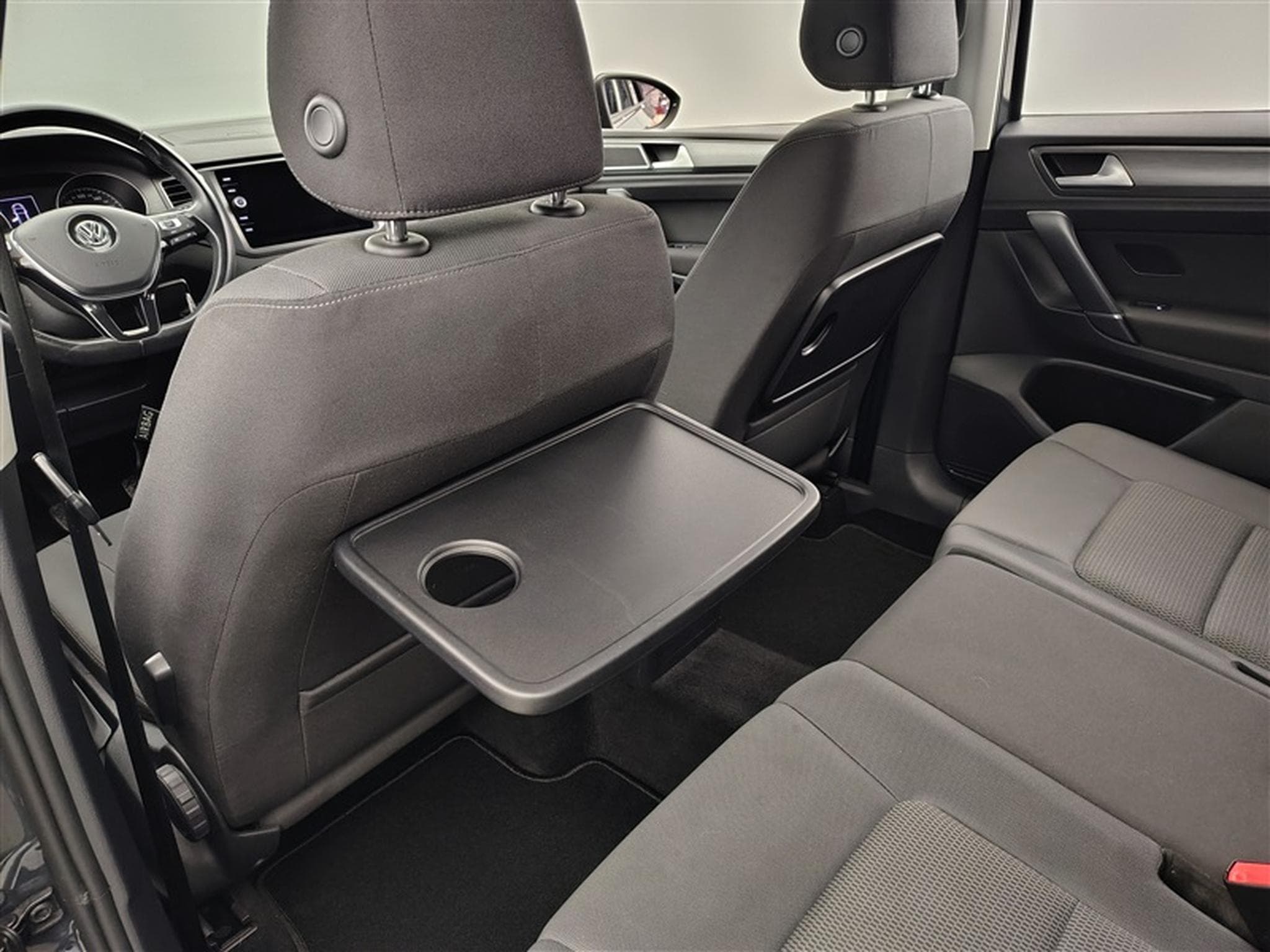 VW Golf 1.0 TSI 115Cv Comfortline CARPLAY / PDC / ALU (2020) - Photo 19